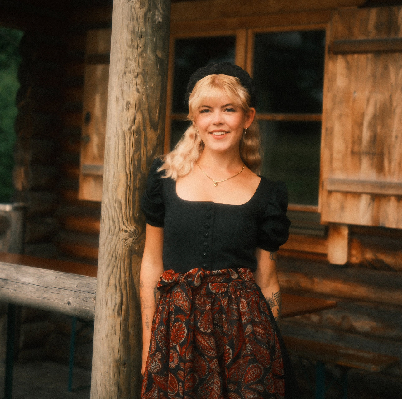 Hedda in breit - Schwarz