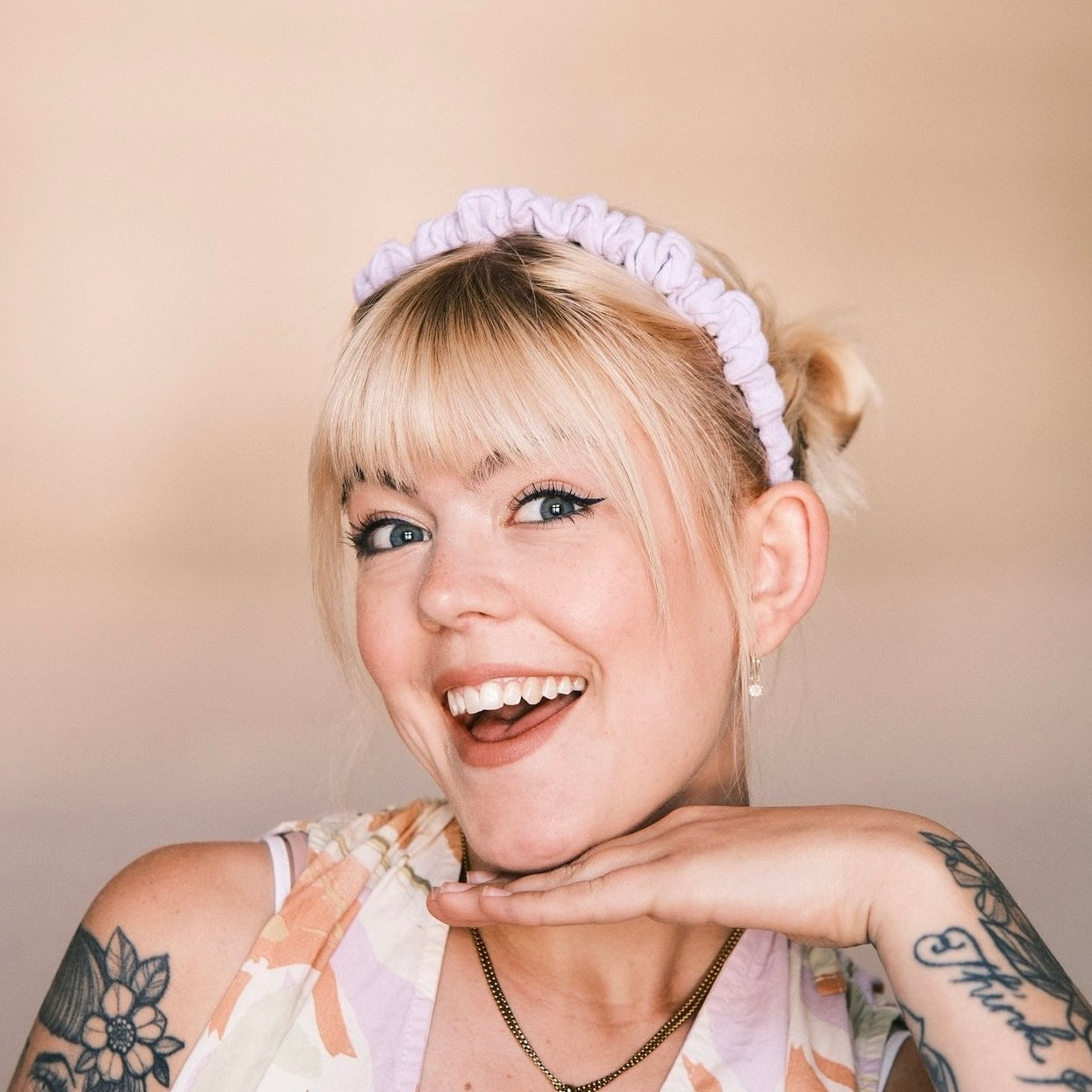 Hilde - Musselin Flieder Haarreif gerafft