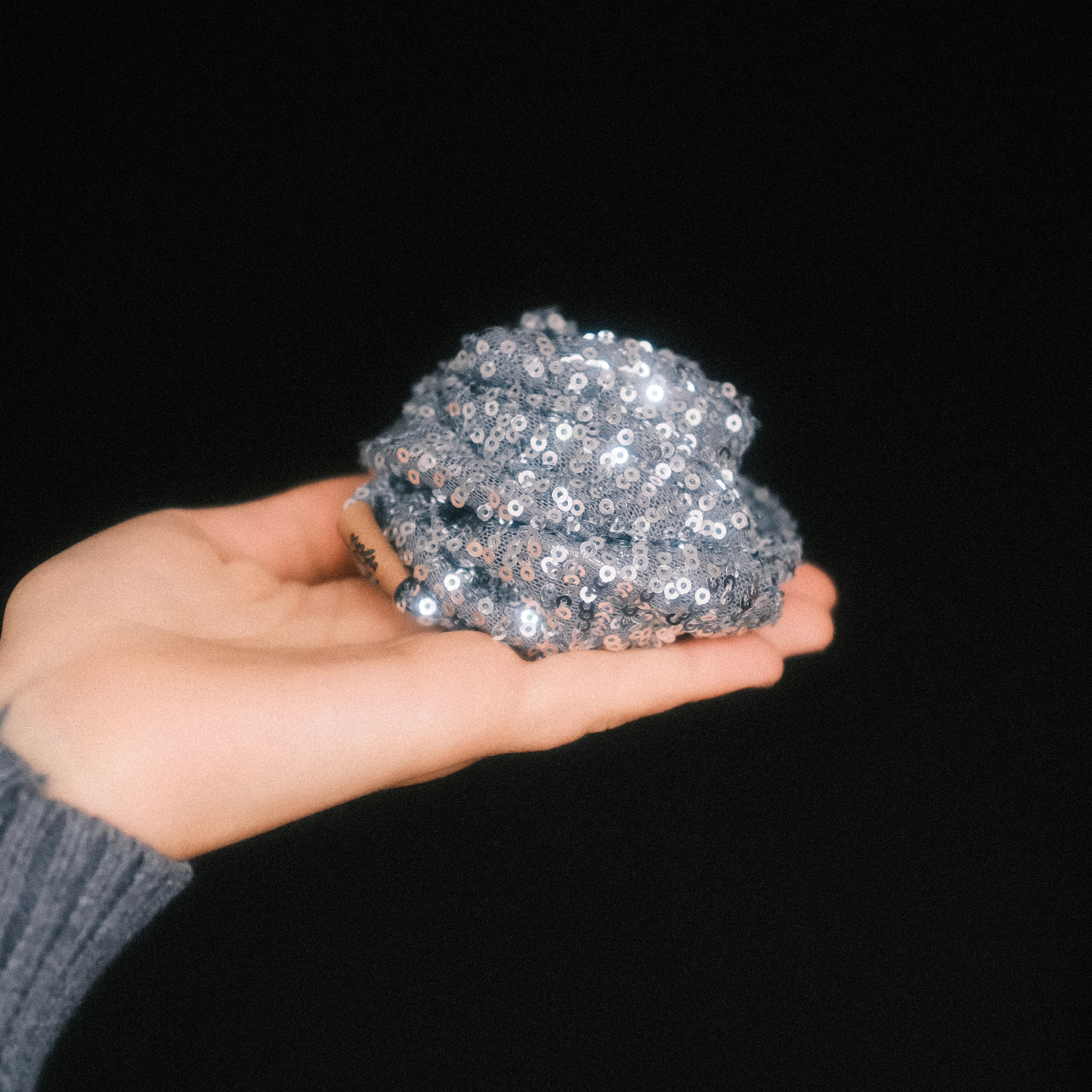 Drahthaarband Pailletten Silberglanz