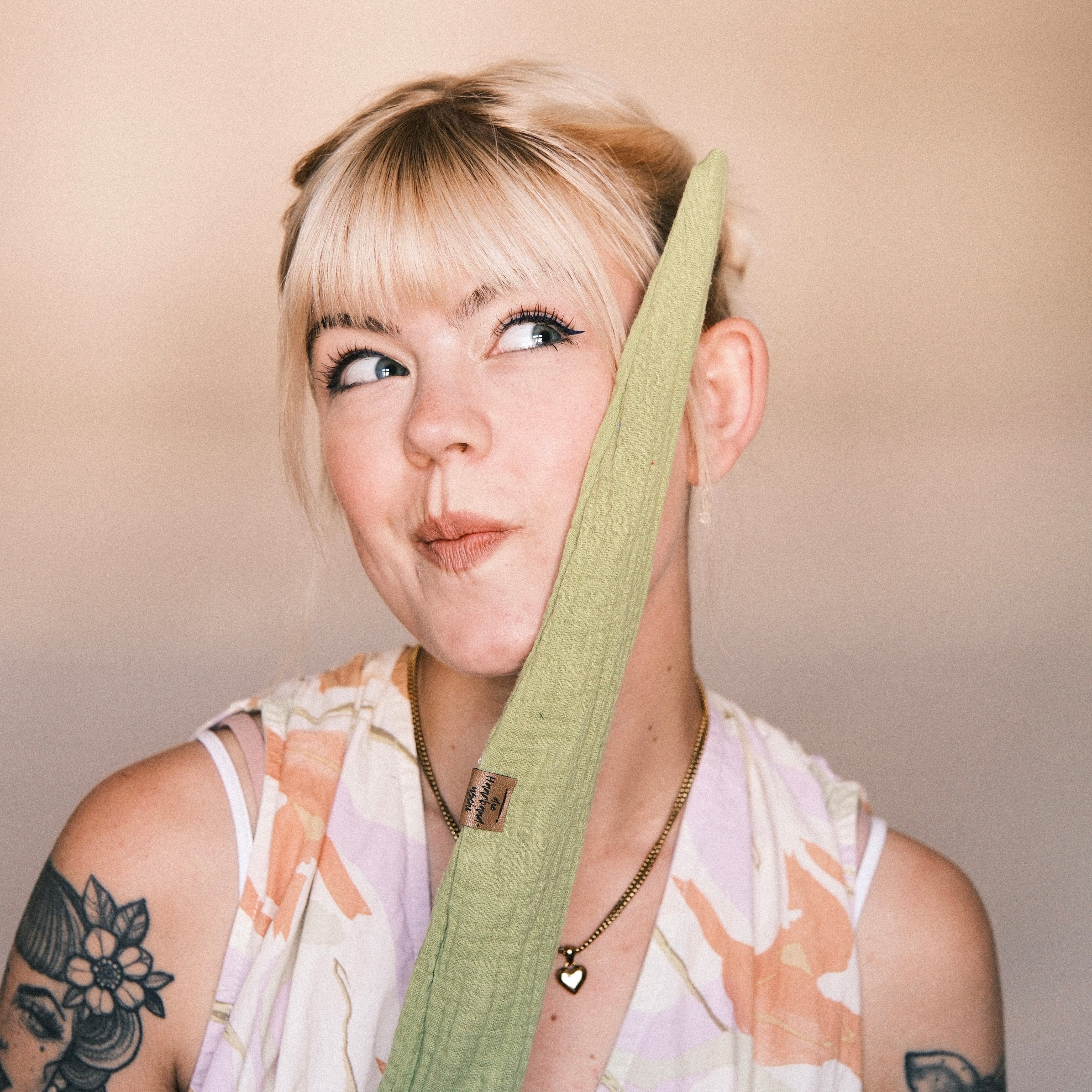 Drahthaarband Musselin hellgrün