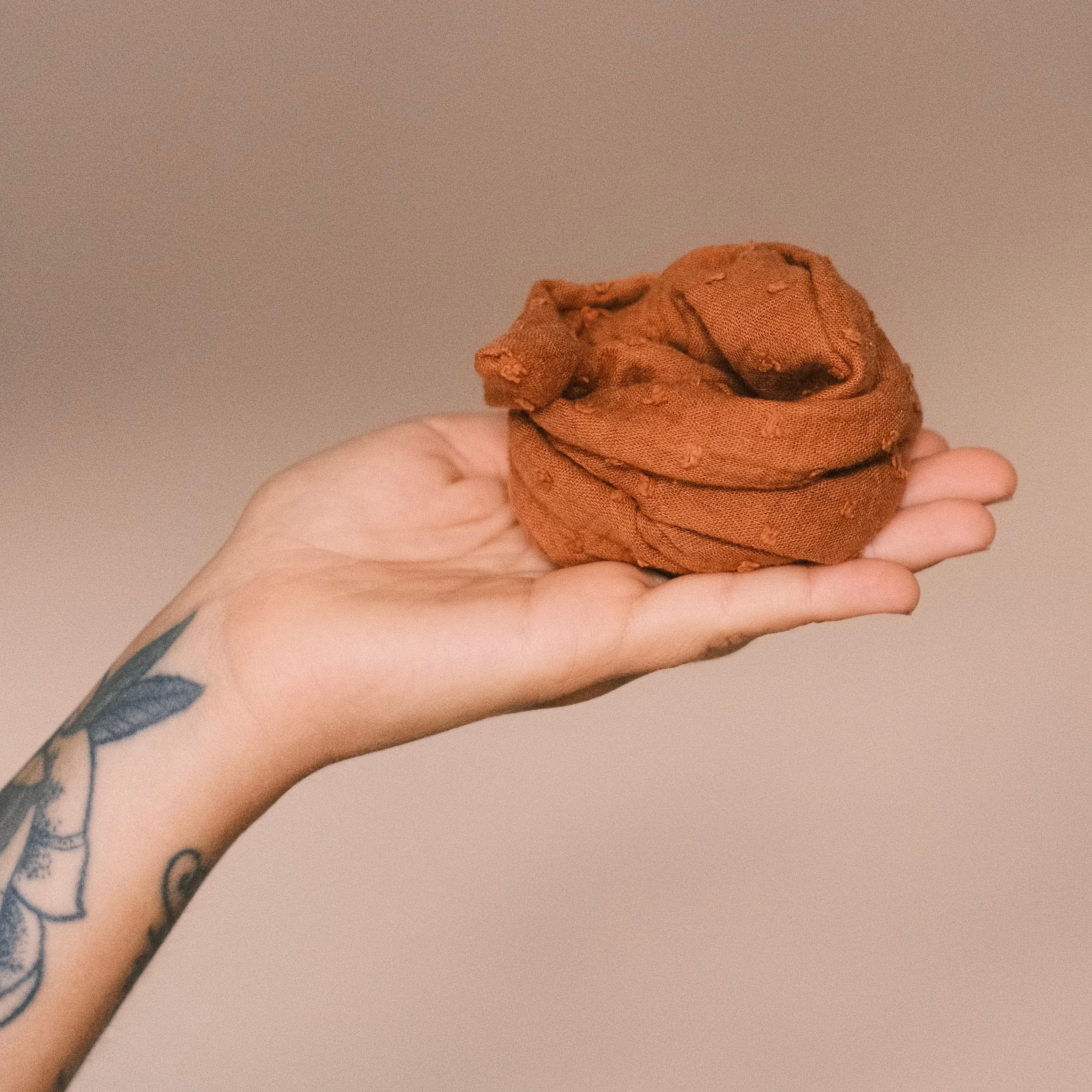 Dutti Musselin Dots Braun