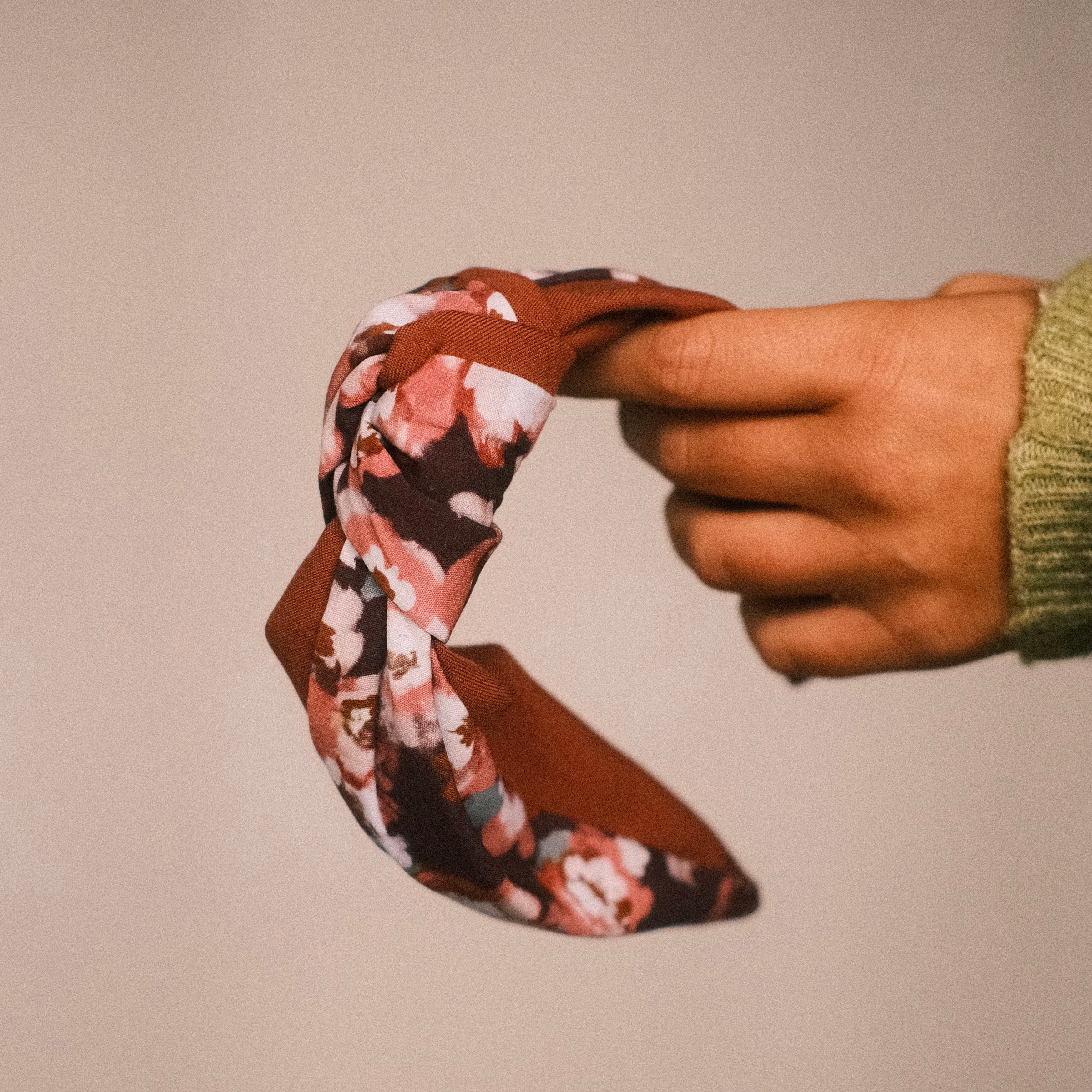 Frieda - Burgundy Bloom