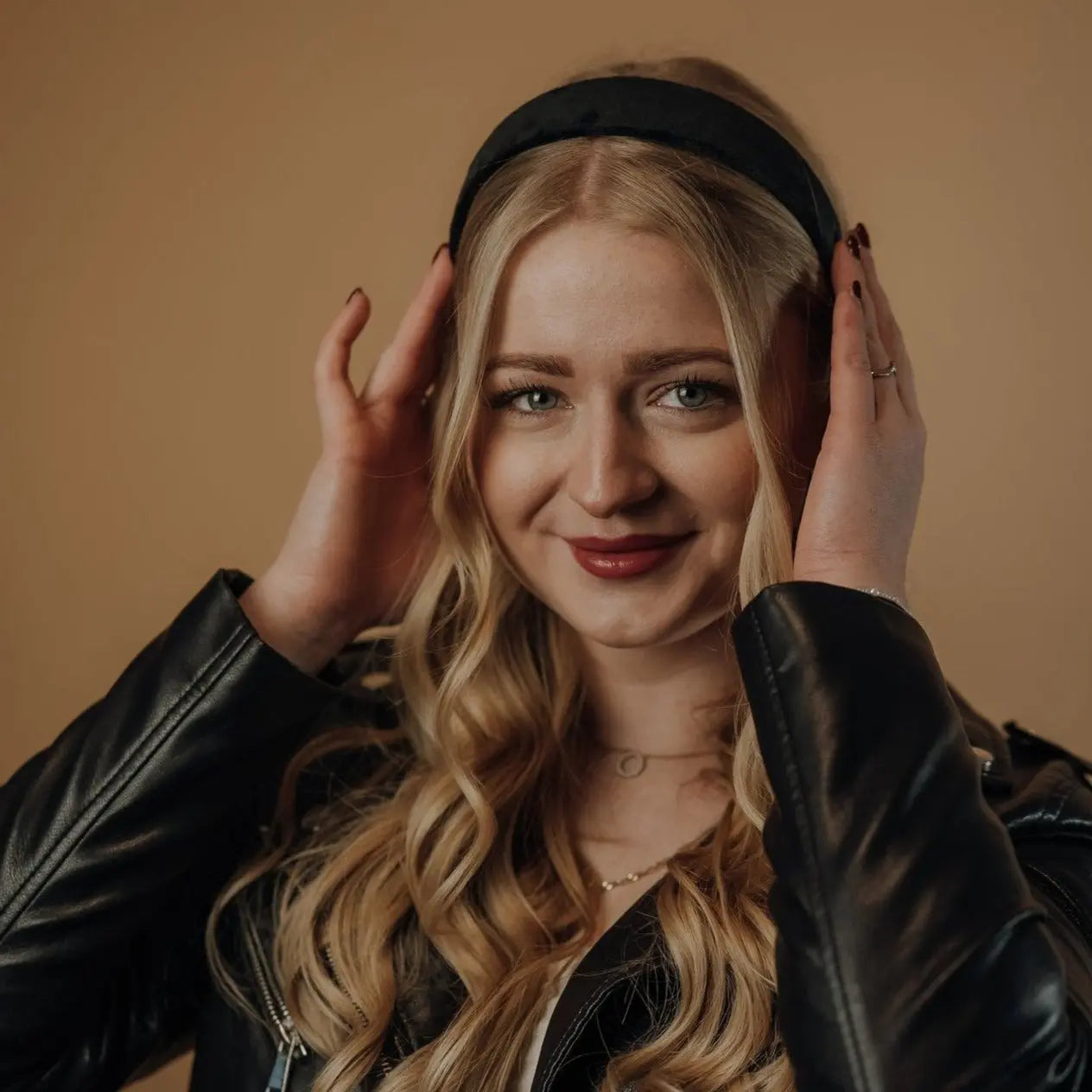 Anne samt schwarz Haarreif