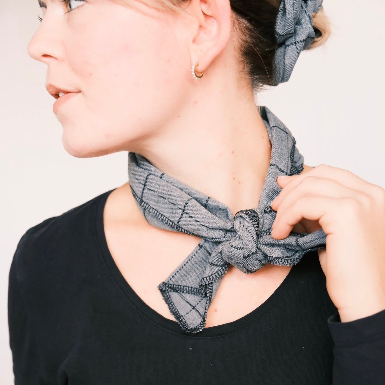 Mikro Schal - grau/schwarz XOXO