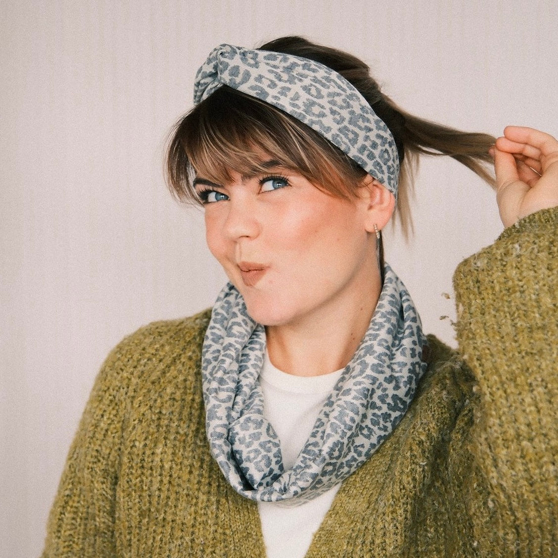 Loop - Leo Strick grau