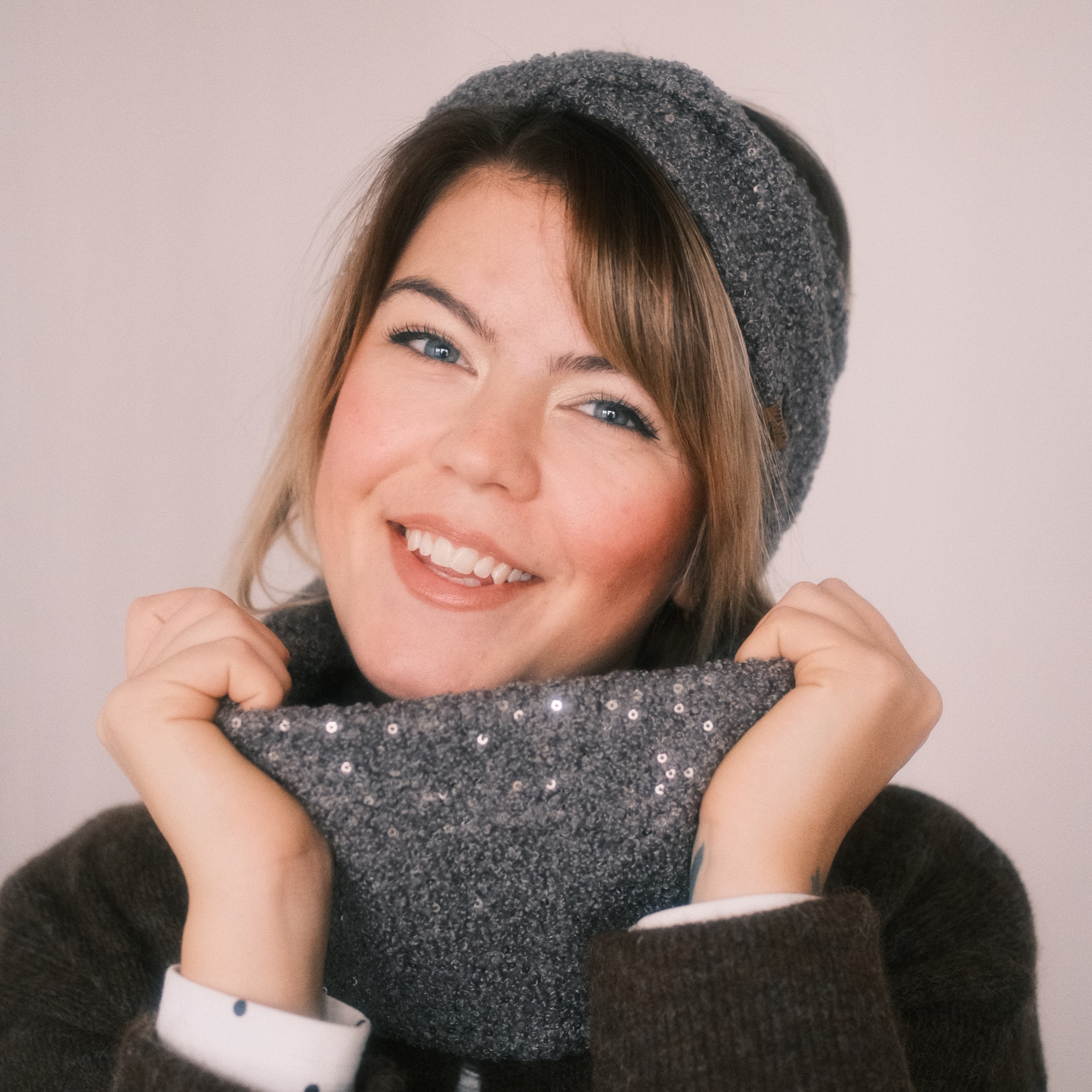 Loop - Teddy Pailletten Grau