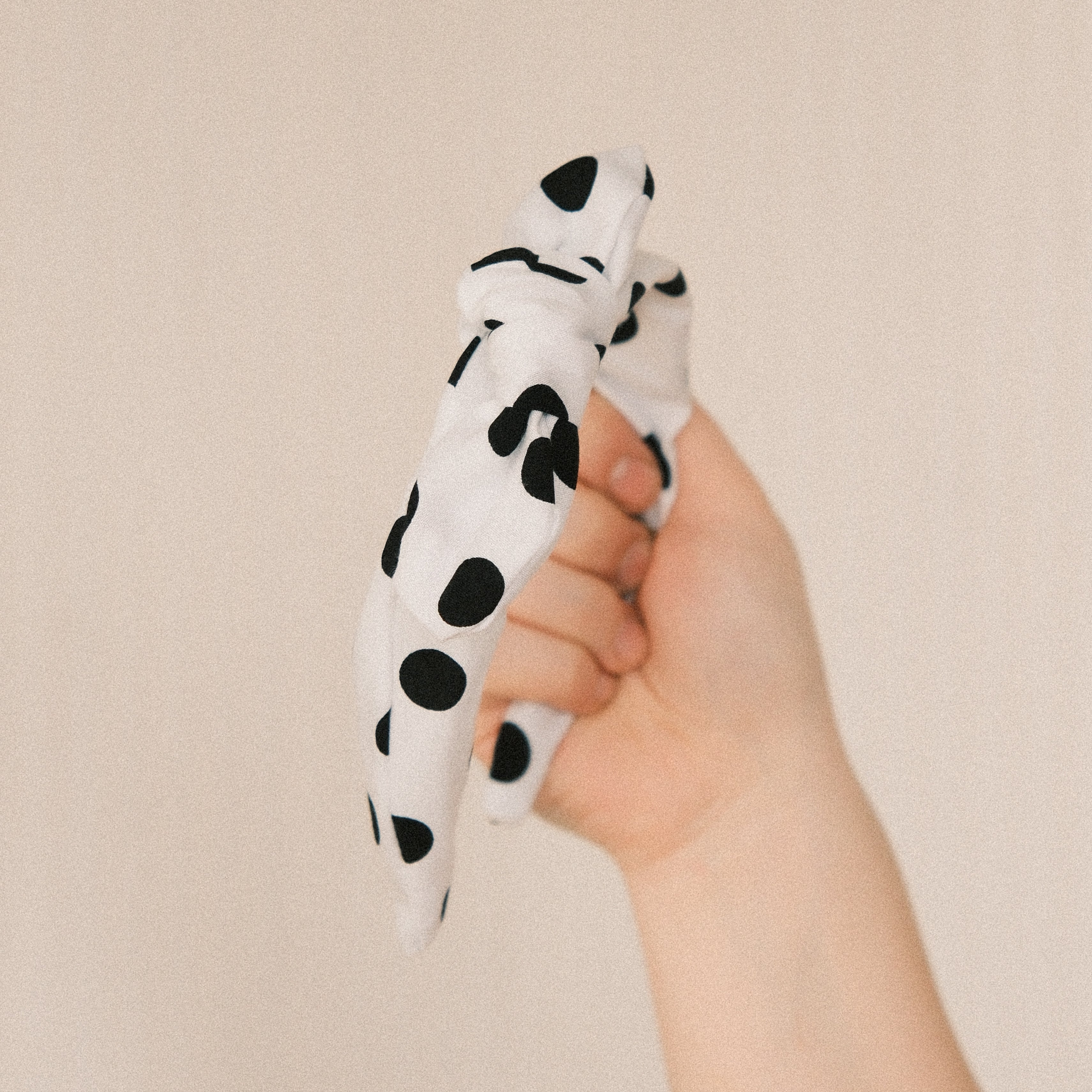 Hedi - Polka Dots Weiß