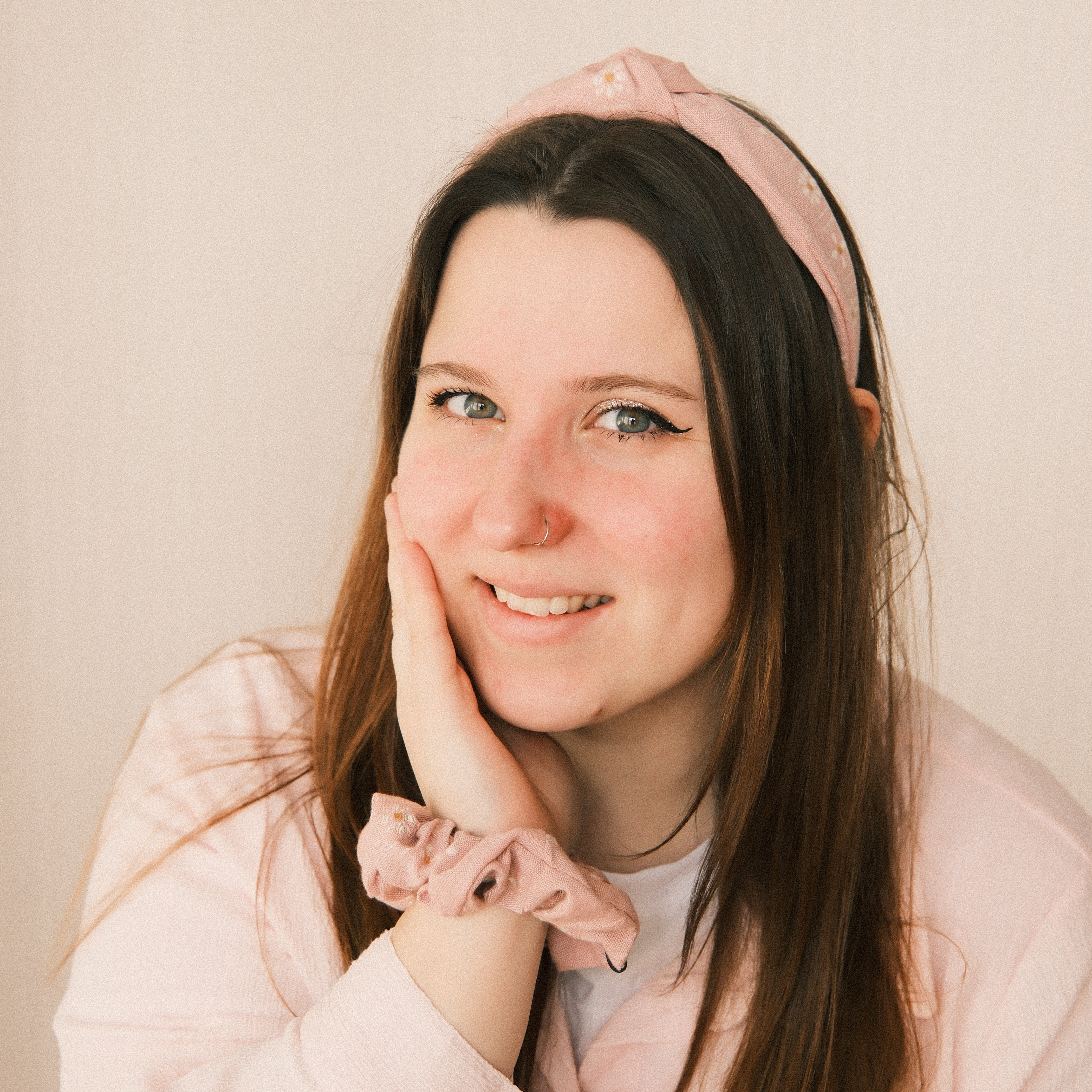 Lilly - Polka Stick Apricot