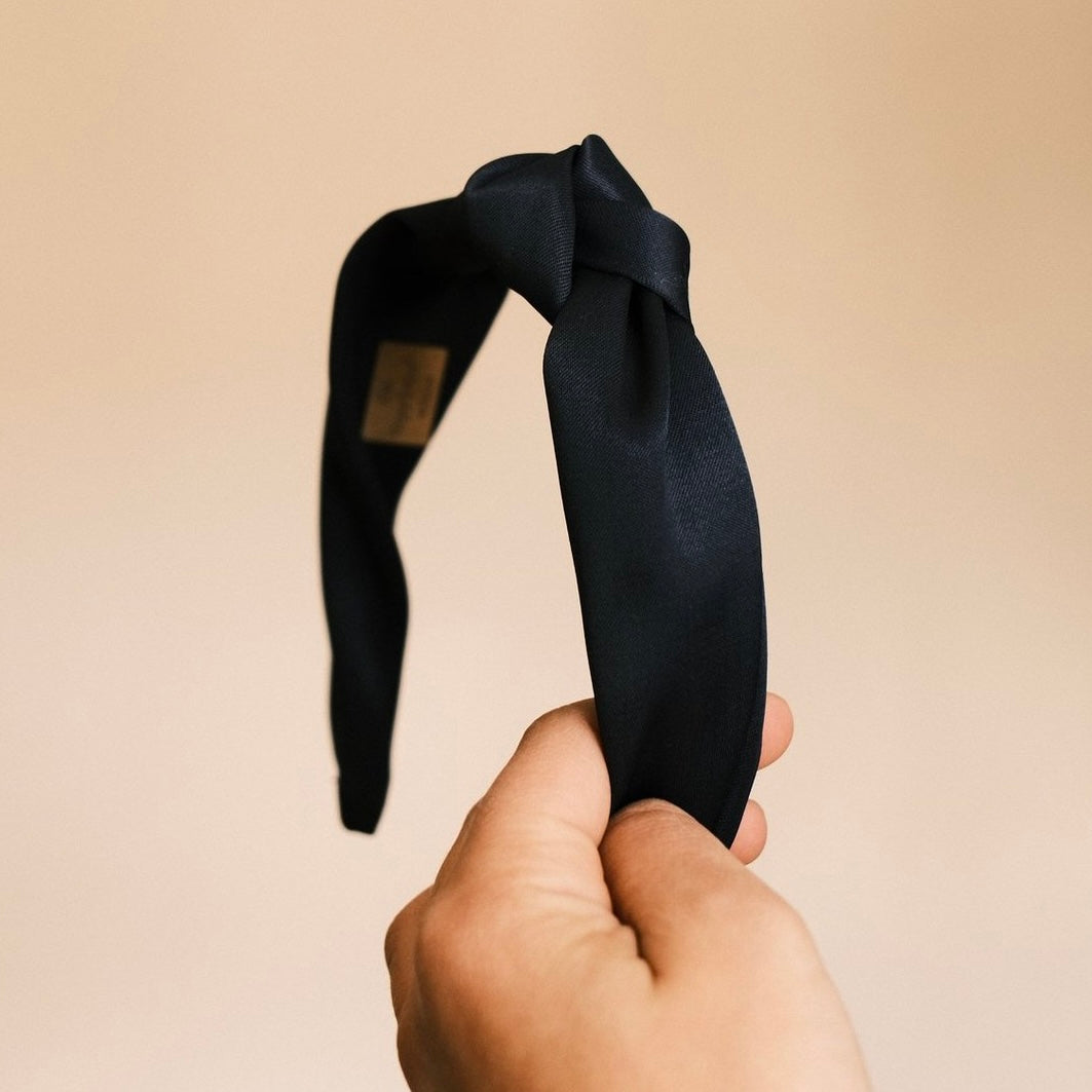 Rosalie - dunkelblau Satin