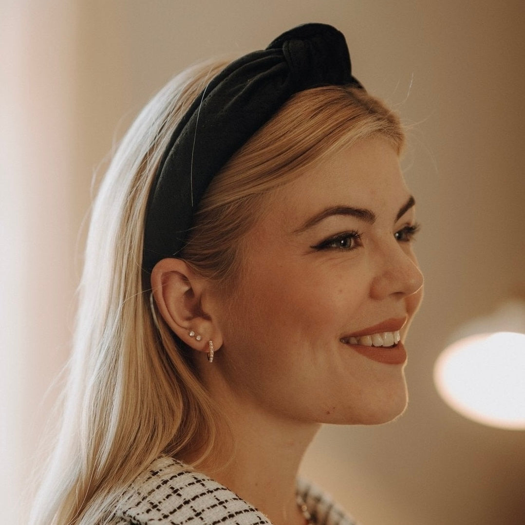 Leyla Schwarz Haarreif Knoten