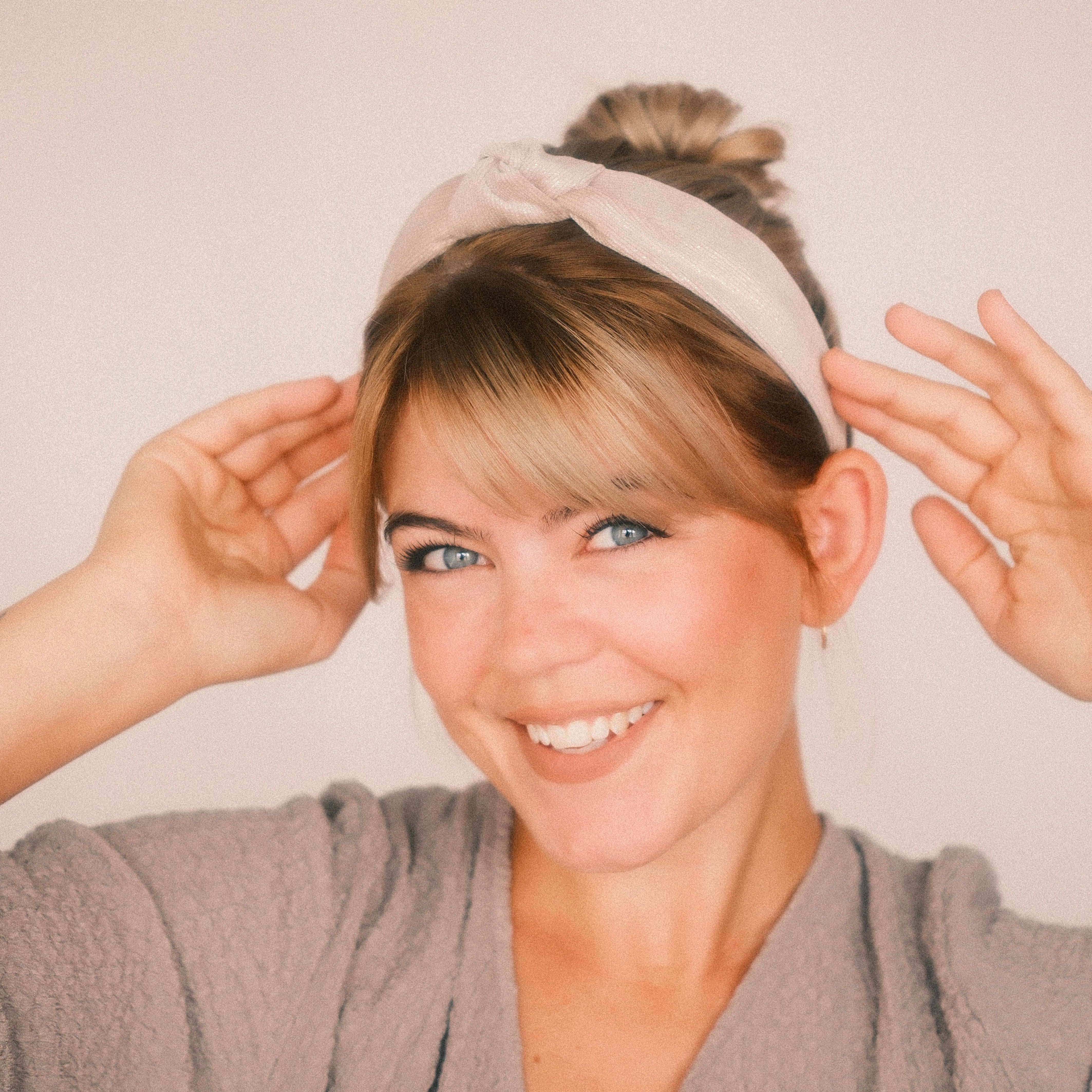 Milla - Glitzer Beige KNOTEN Haarreif