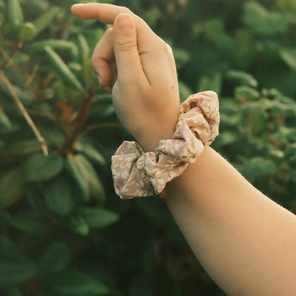 Scrunchie - Flieder Blossom