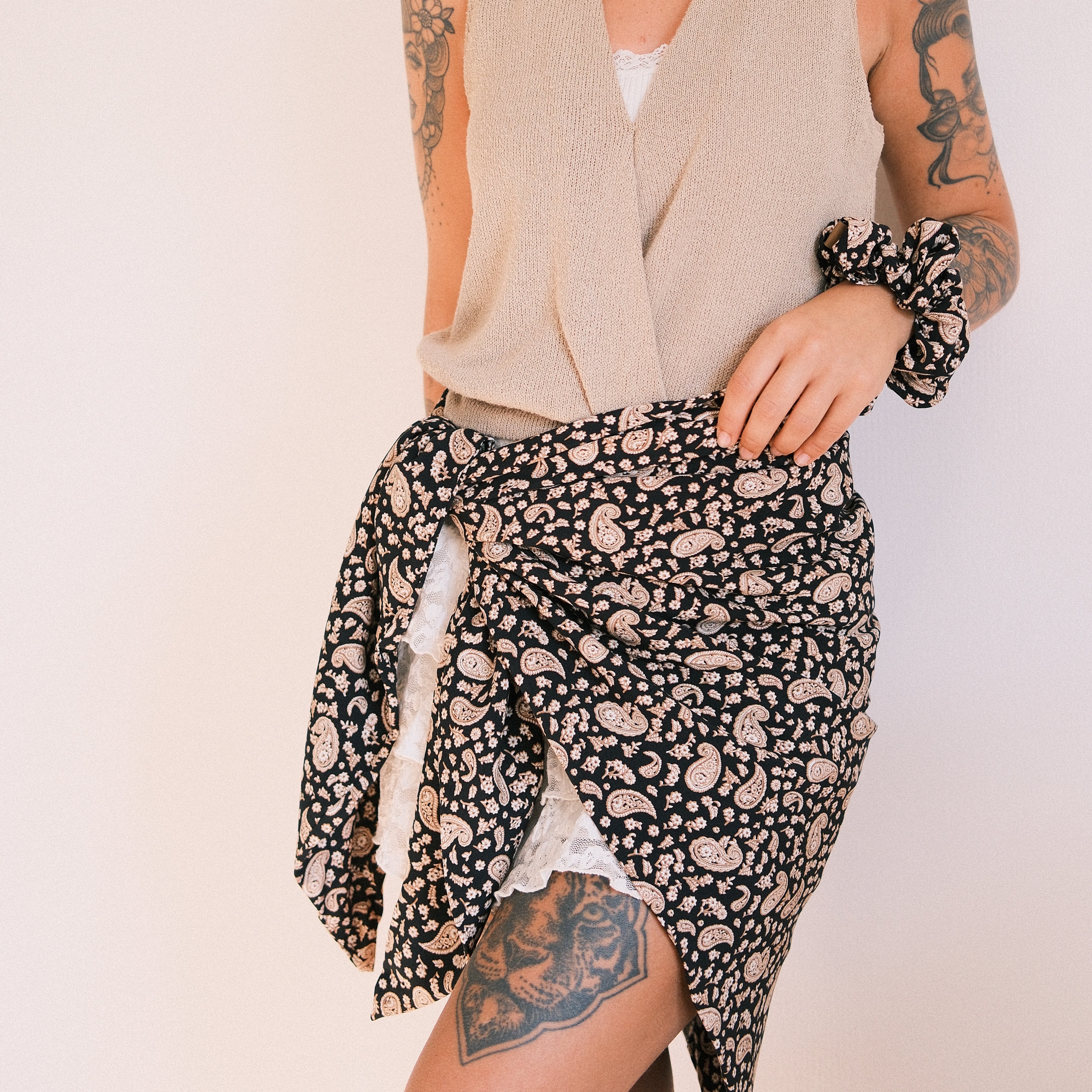 XXL Dreieckstuch - Vintage Paisley Schwarz