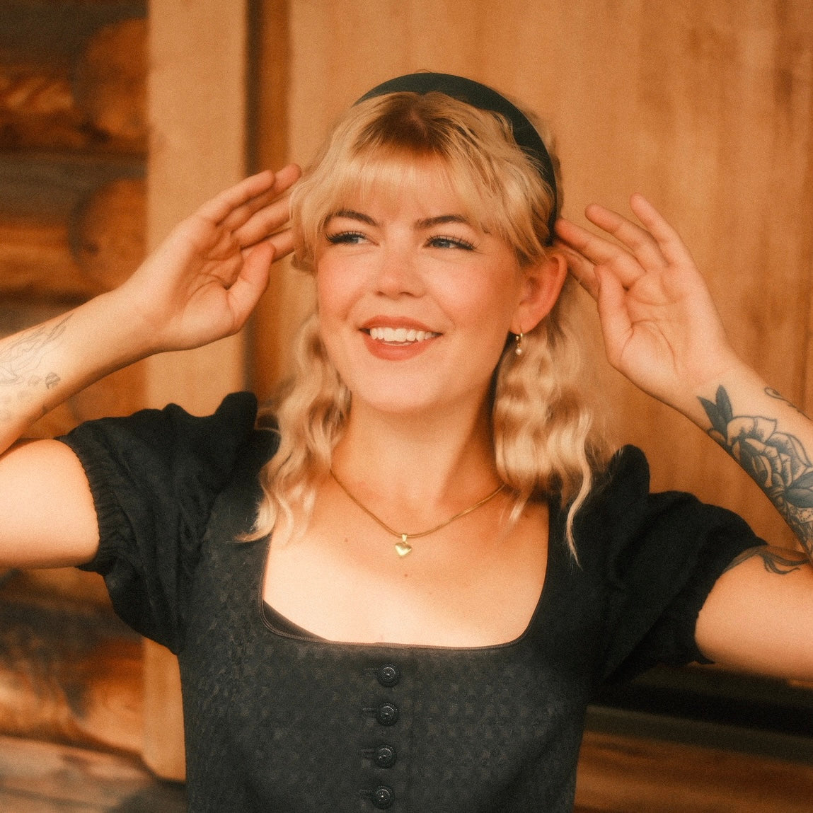 Anne Satin Waldgrün