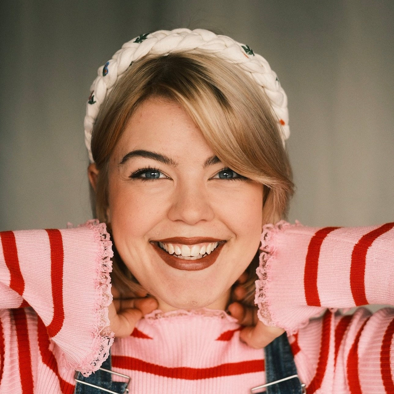 Carlotta - Blümchen Creme