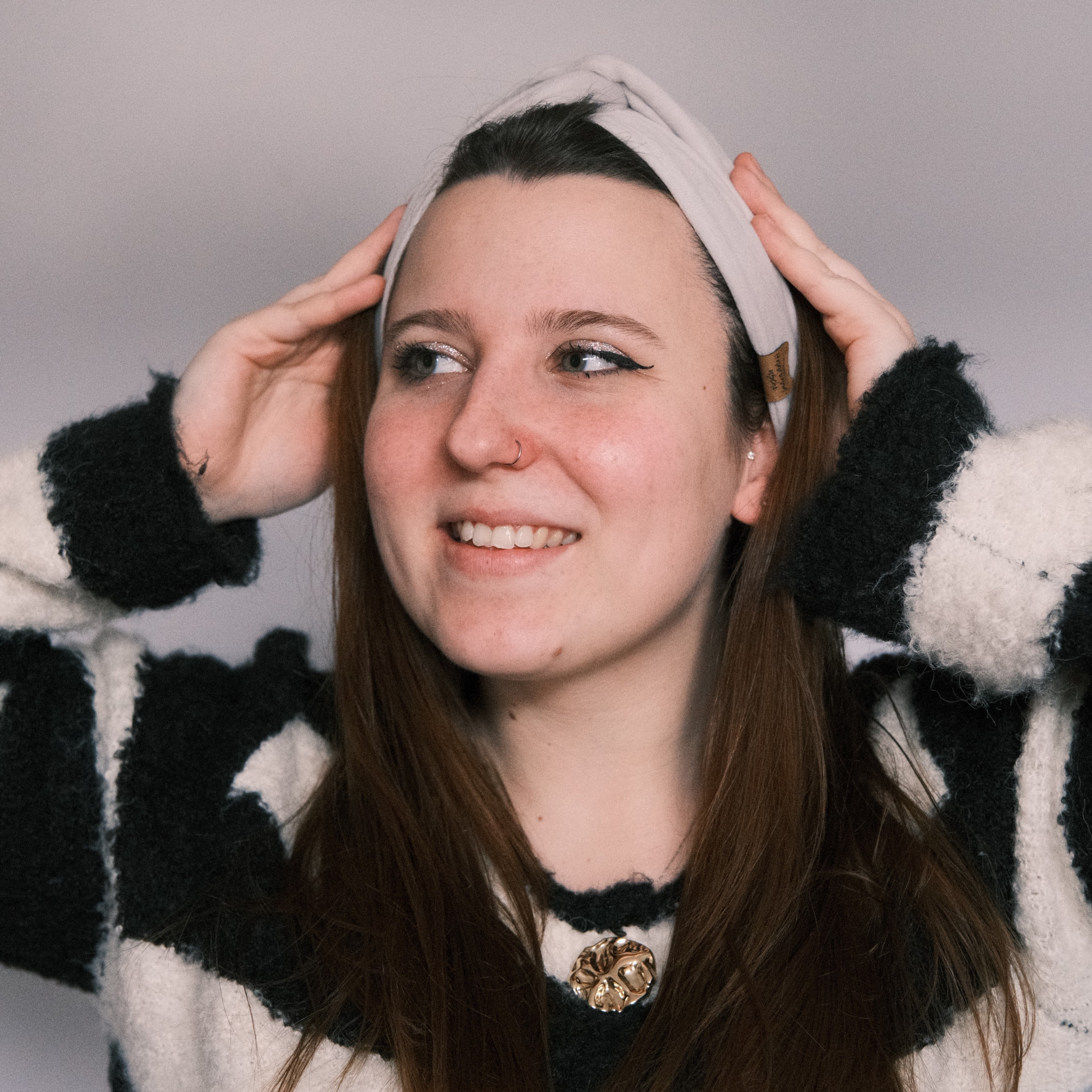 Drahthaarband schmal - Samt Hellgrau