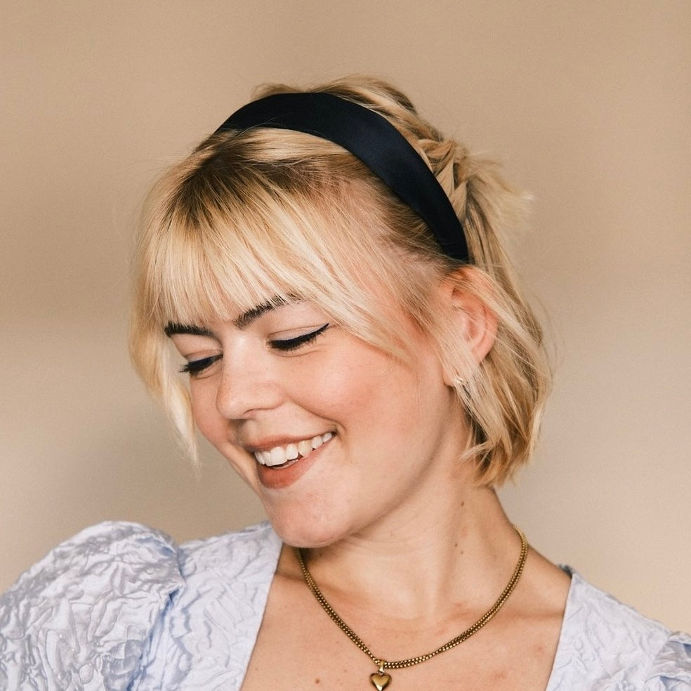 Anne Satin dunkelblau