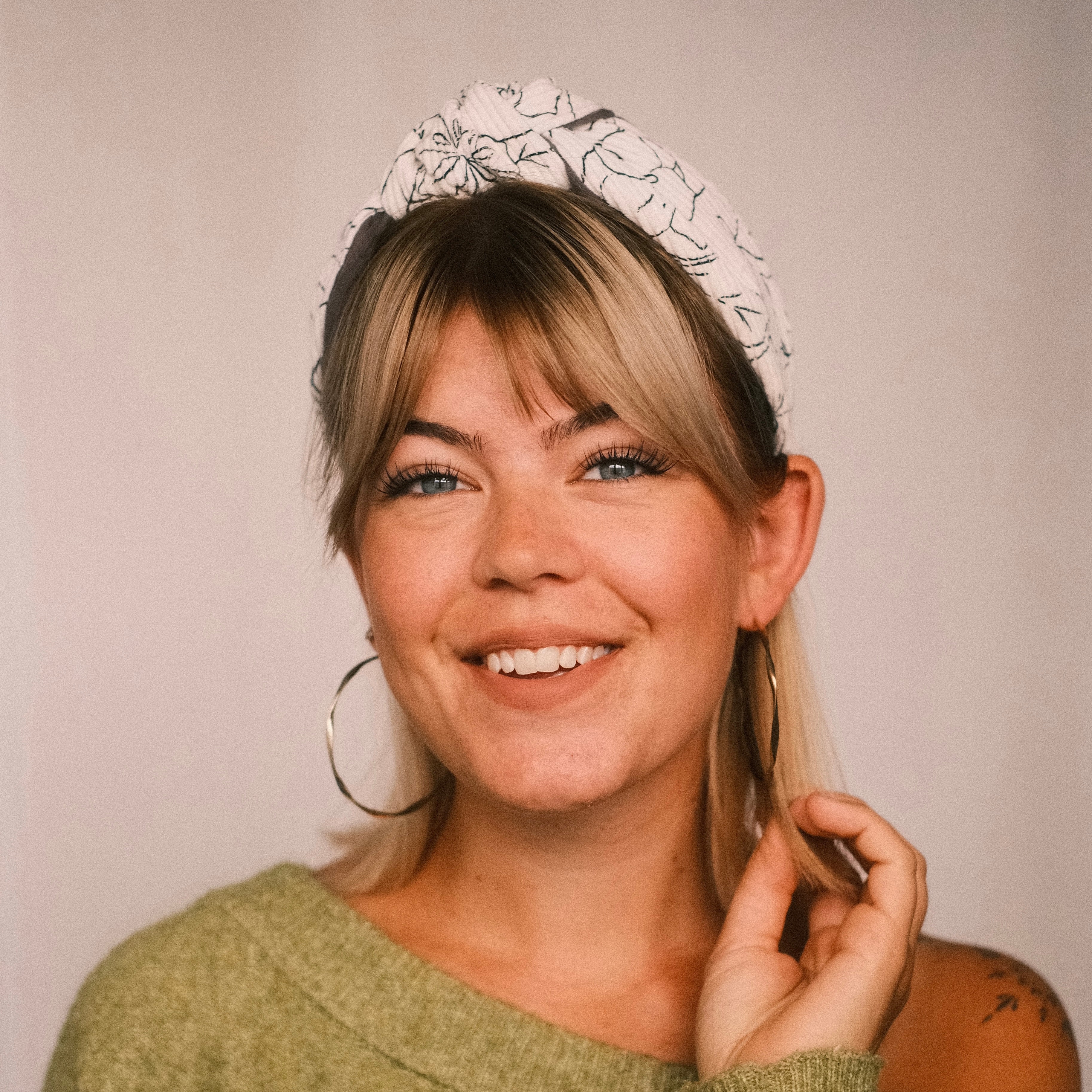 Frieda - Cord Blume Weiß