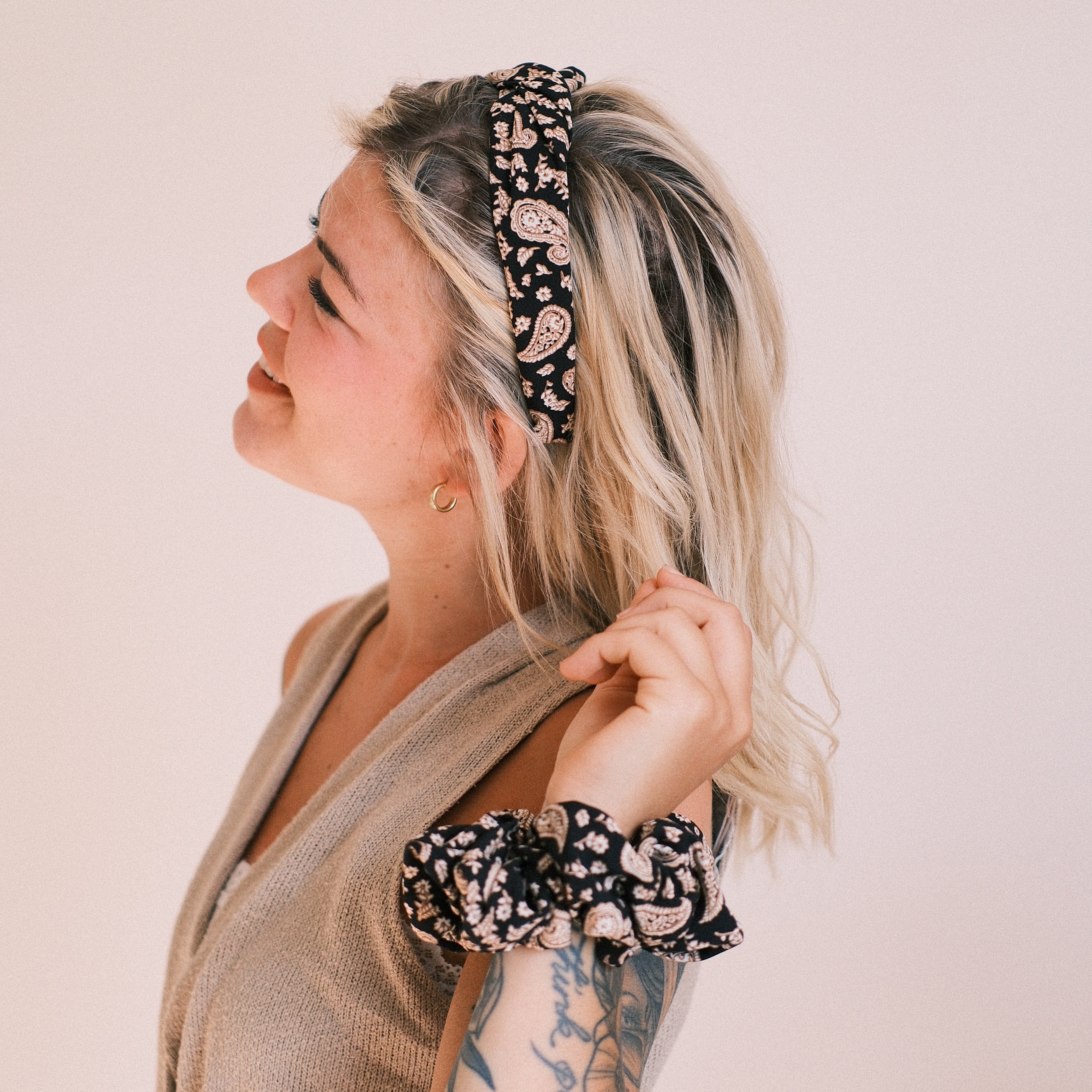Fritzi - Vintage Paisley Schwarz