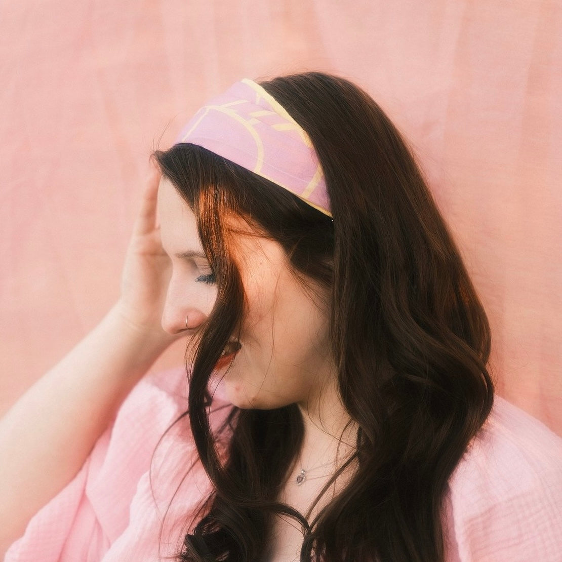 Drahthaarband breit 2 Seiten Neon Flieder/Gelb