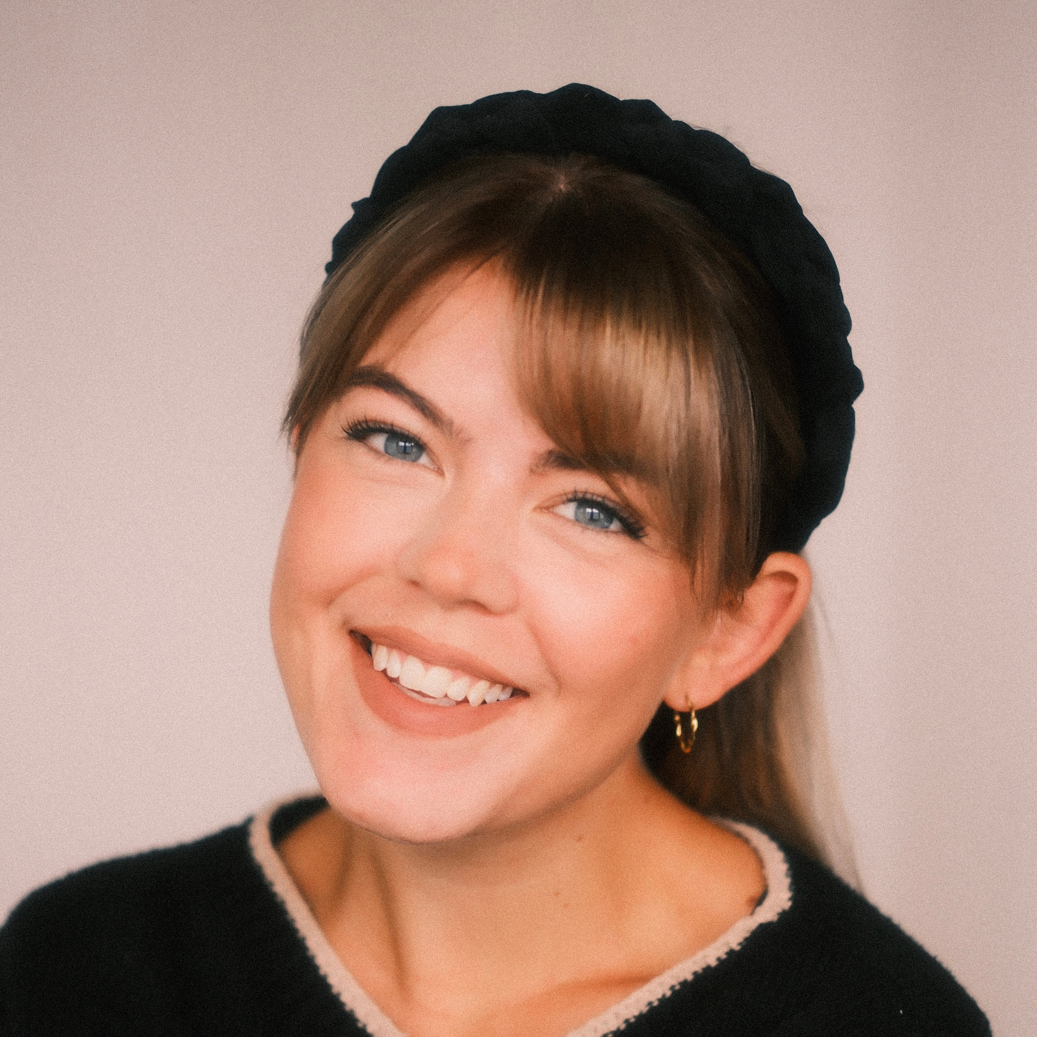 Hedda - Feincord Schwarz