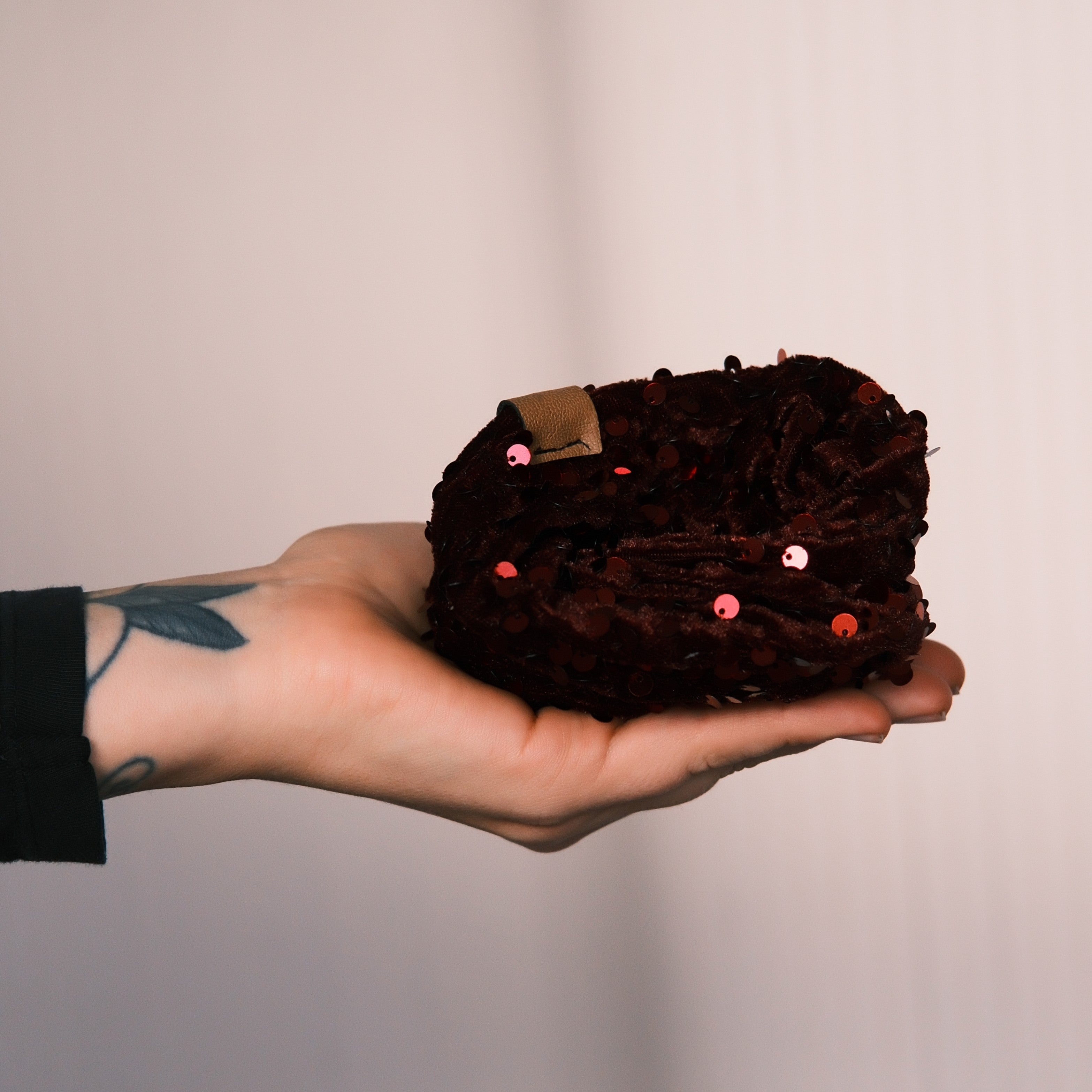 Drahthaarband - Pailletten Weinrot Bordeaux