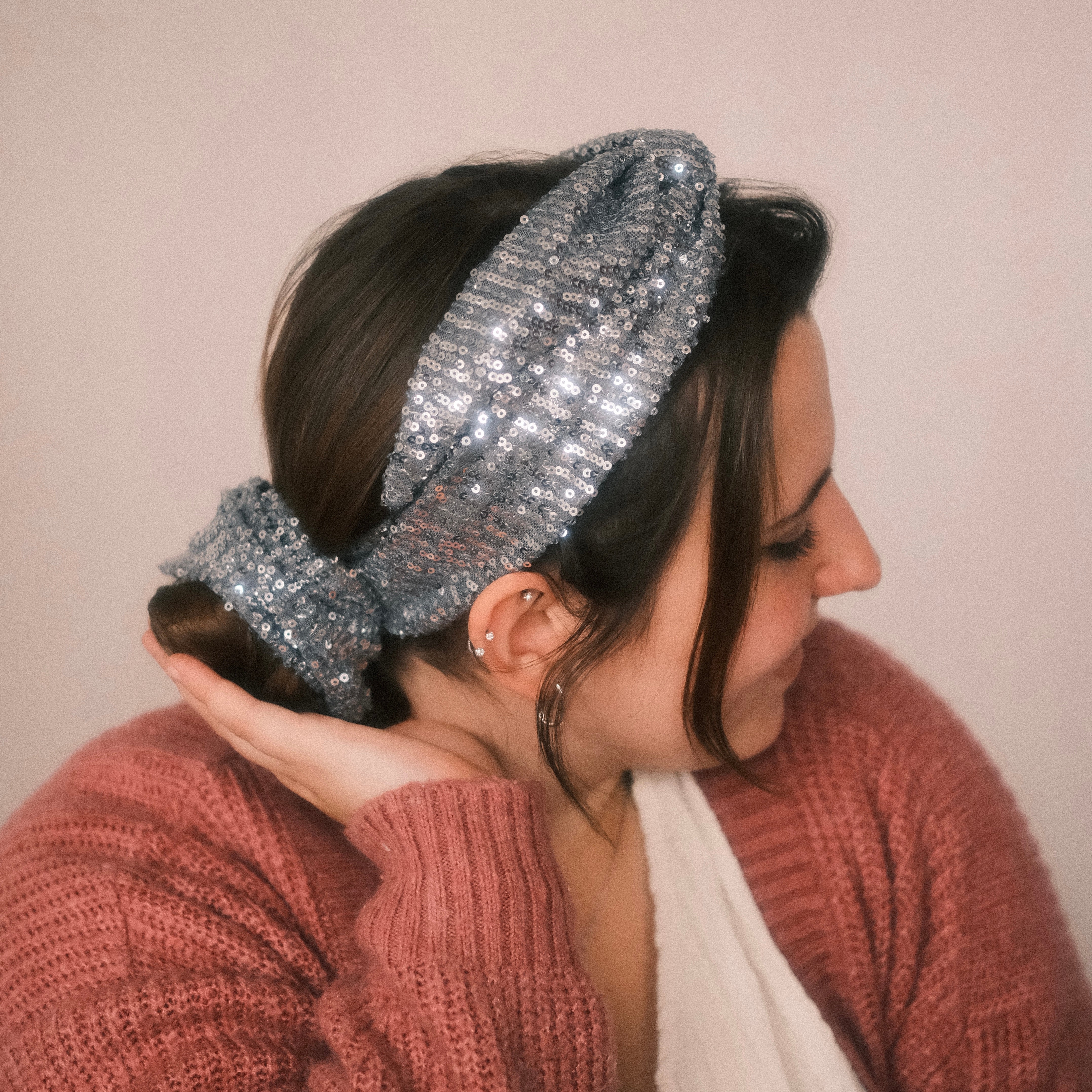 Drahthaarband Pailletten Silberglanz