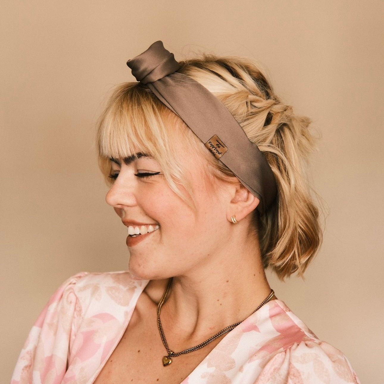 Drahthaarband Satin Braun