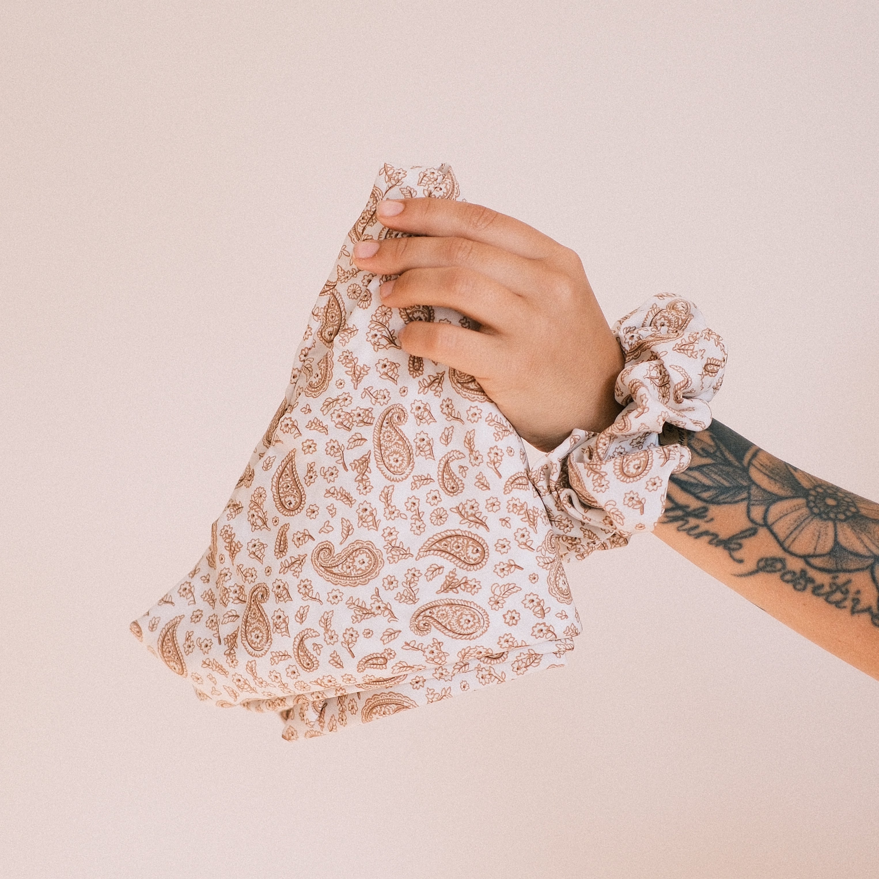 XXL Dreieckstuch - Vintage Paisley Weiß