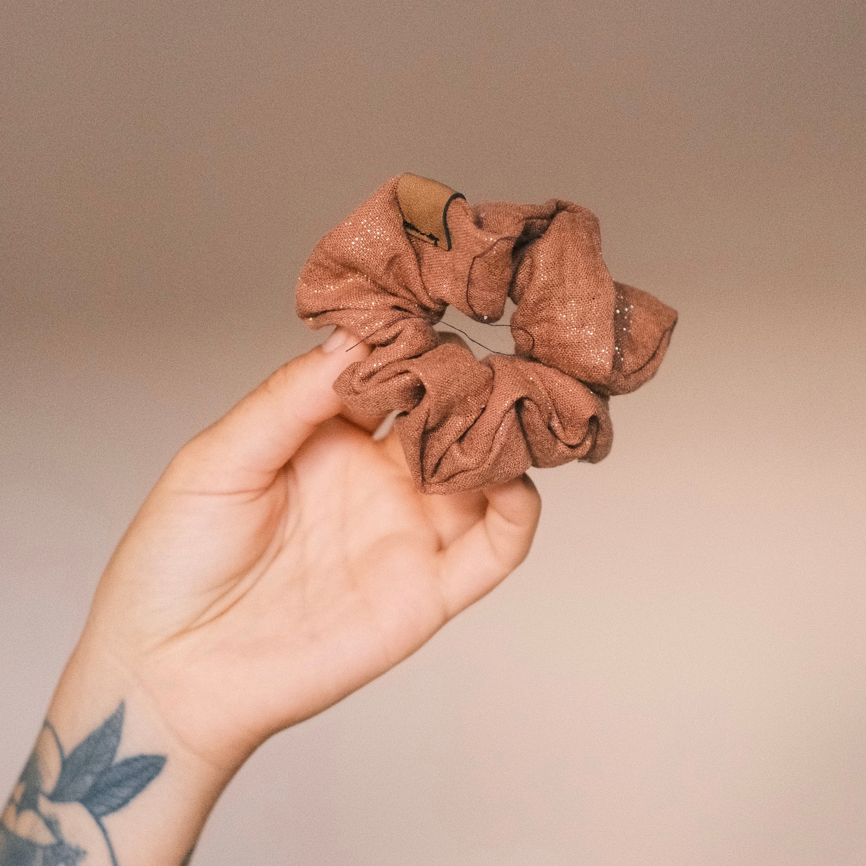 Scrunchie - Glitzer Braun