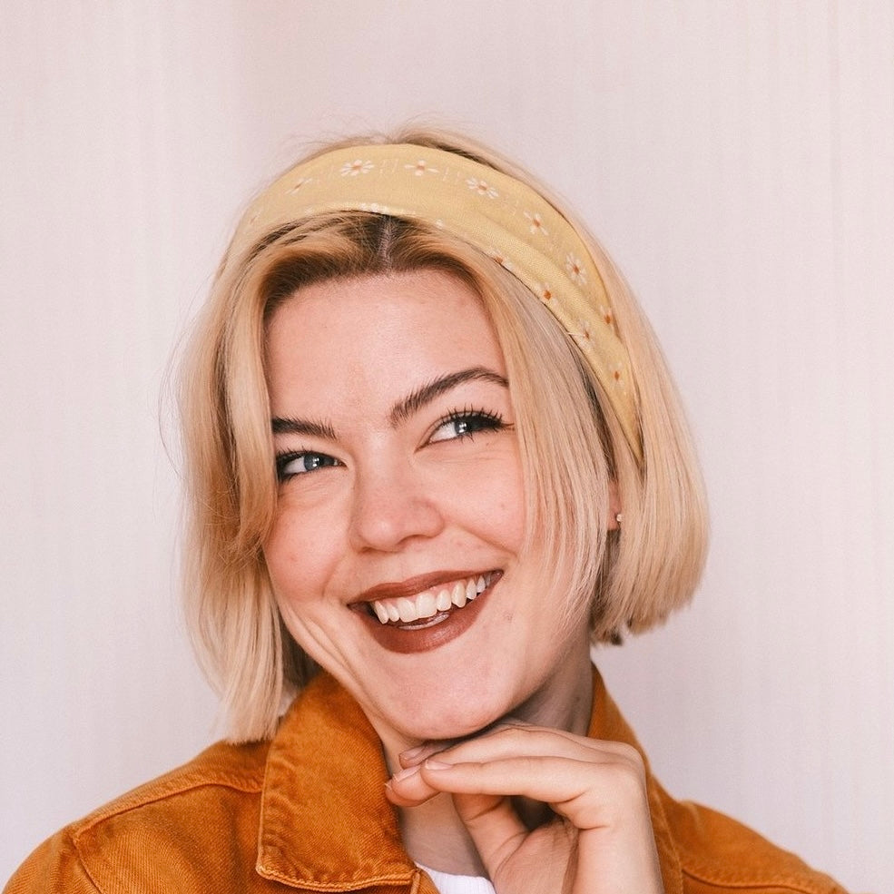 Drahthaarband gelb Blümchen