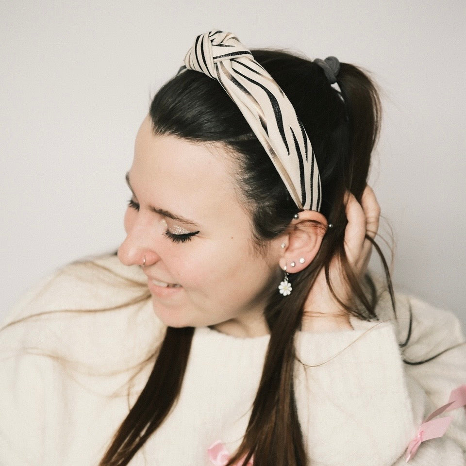 Leyla - Gold Stripes