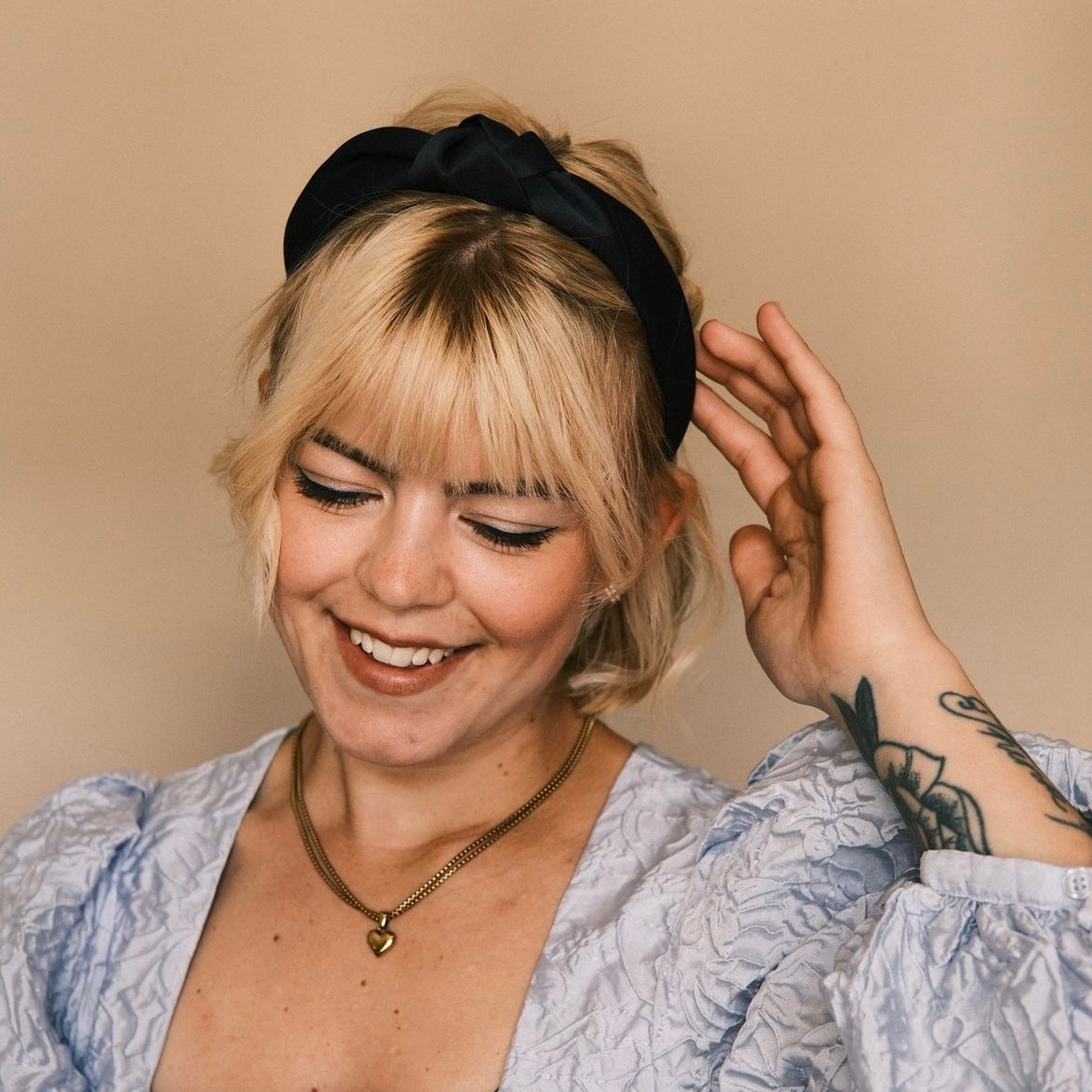 Rosalie - dunkelblau Satin