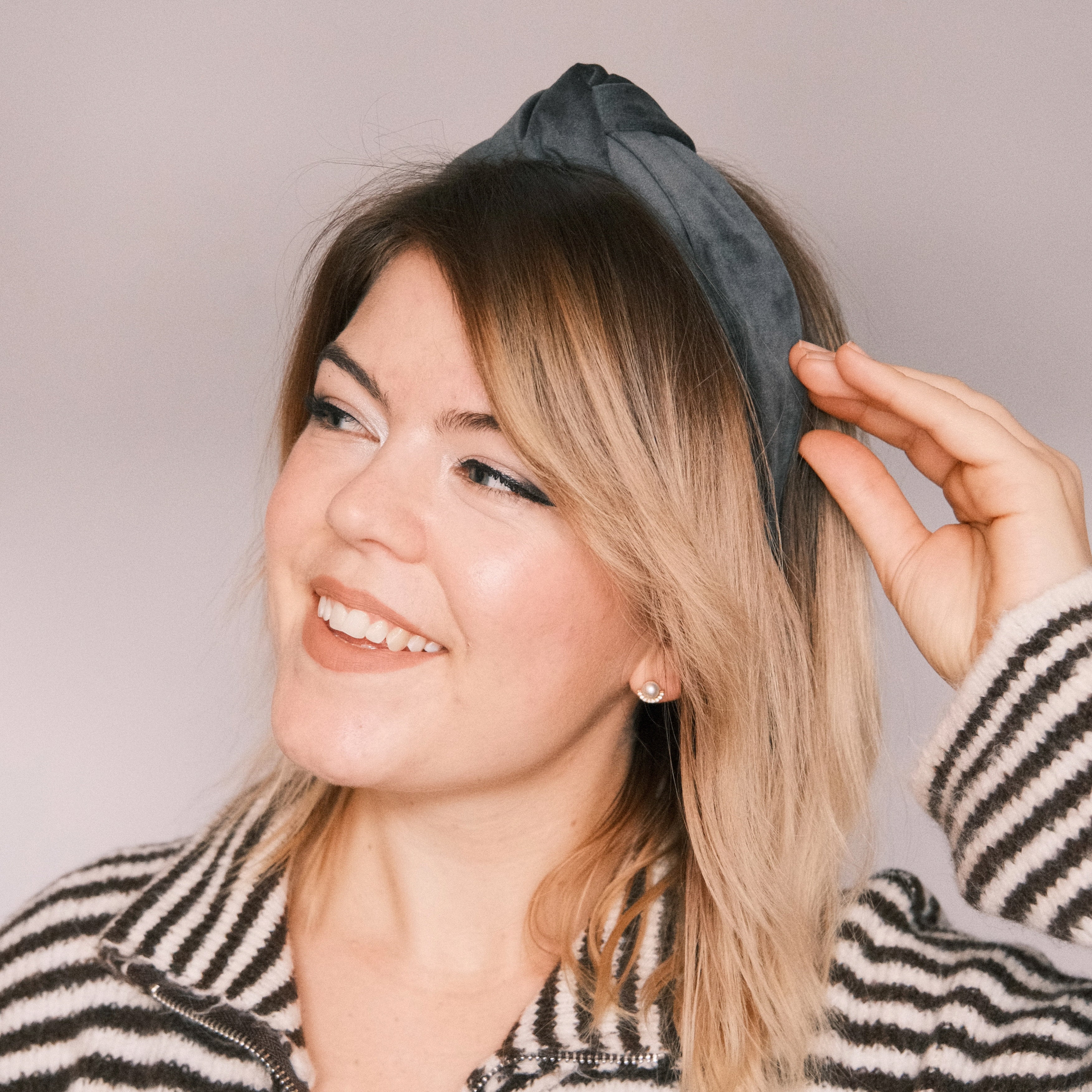Leyla - Samt Graphit
