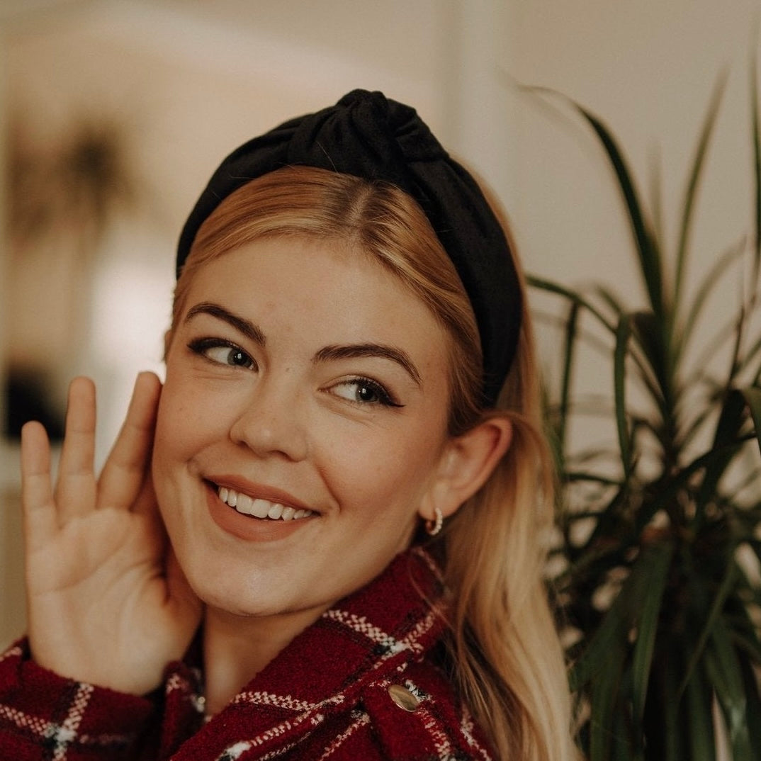 Leyla Schwarz Haarreif Knoten