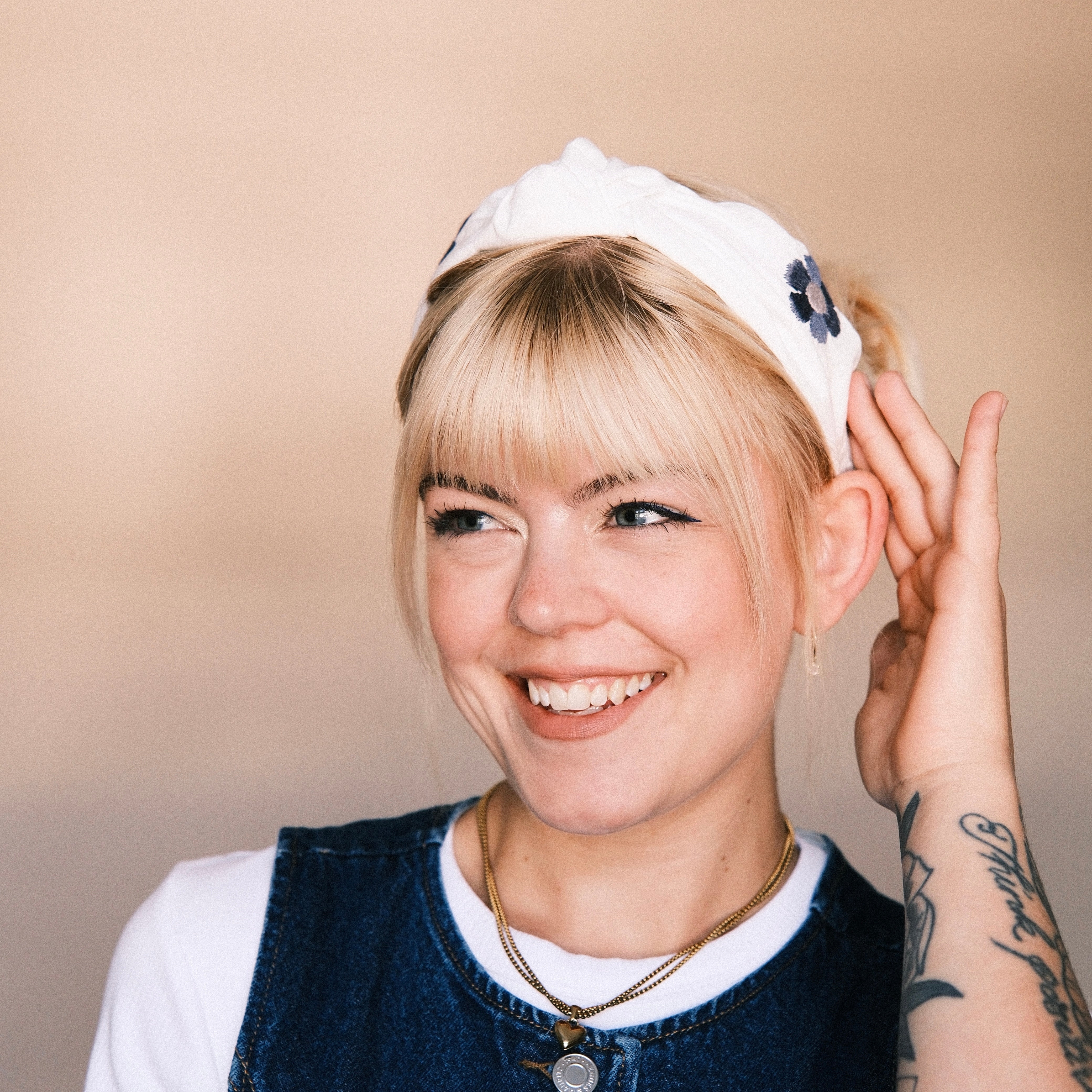 Katharina - große blaue Blumen