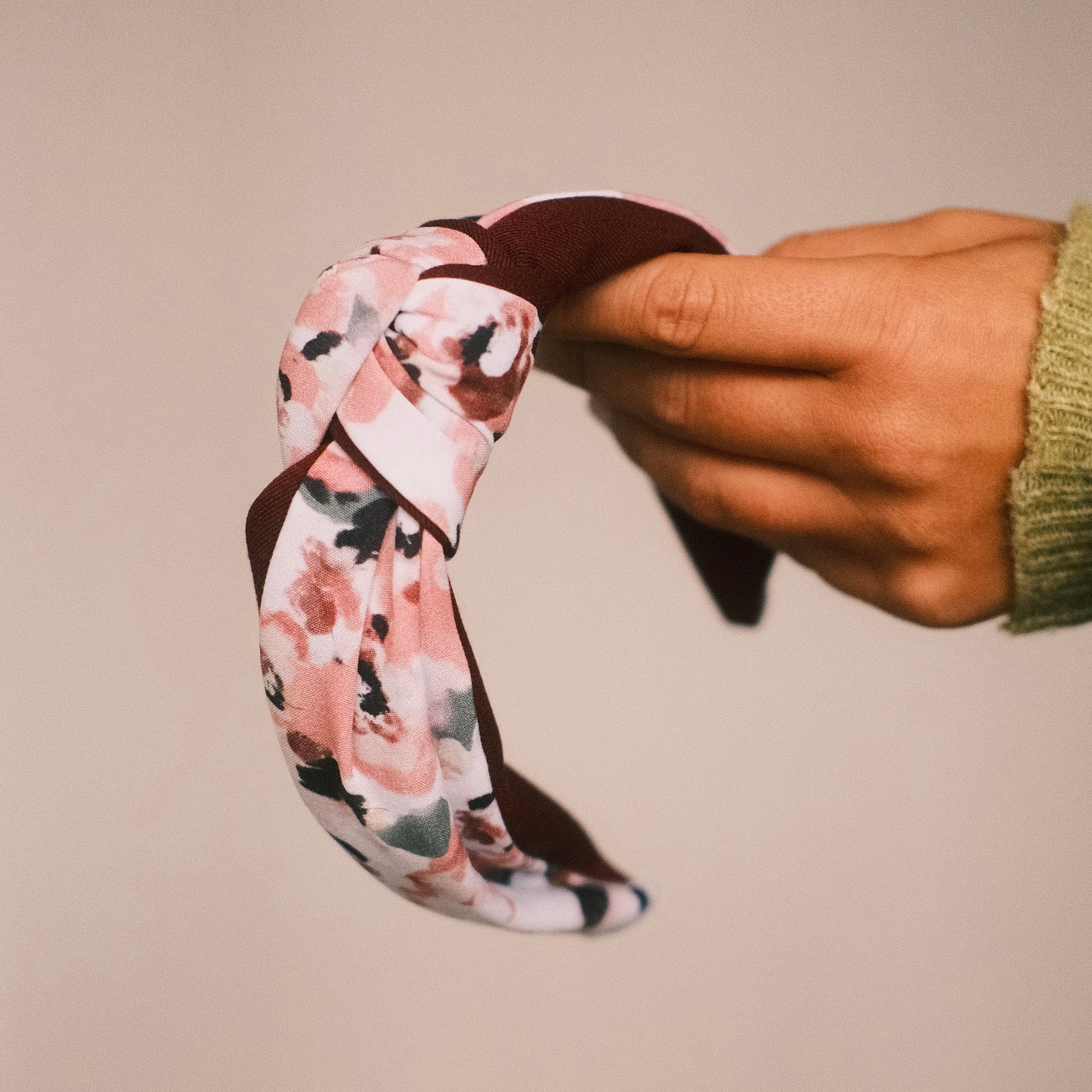 Frieda - White Bloom