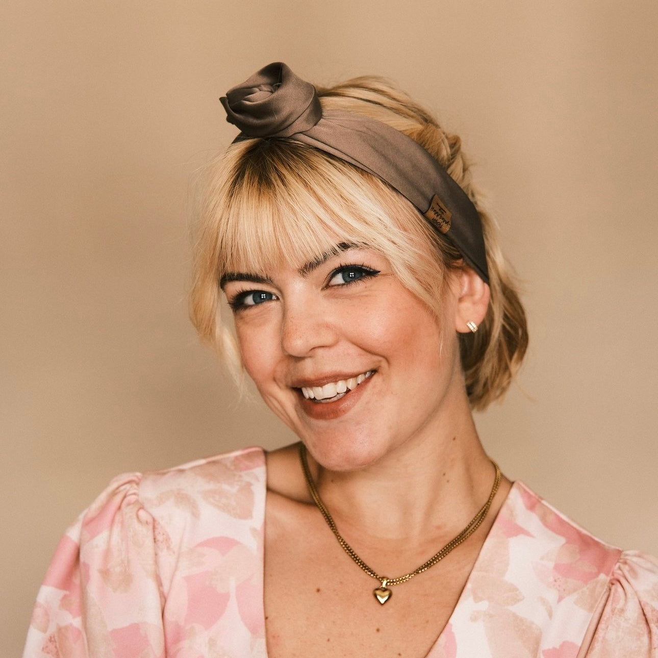 Drahthaarband Satin Braun