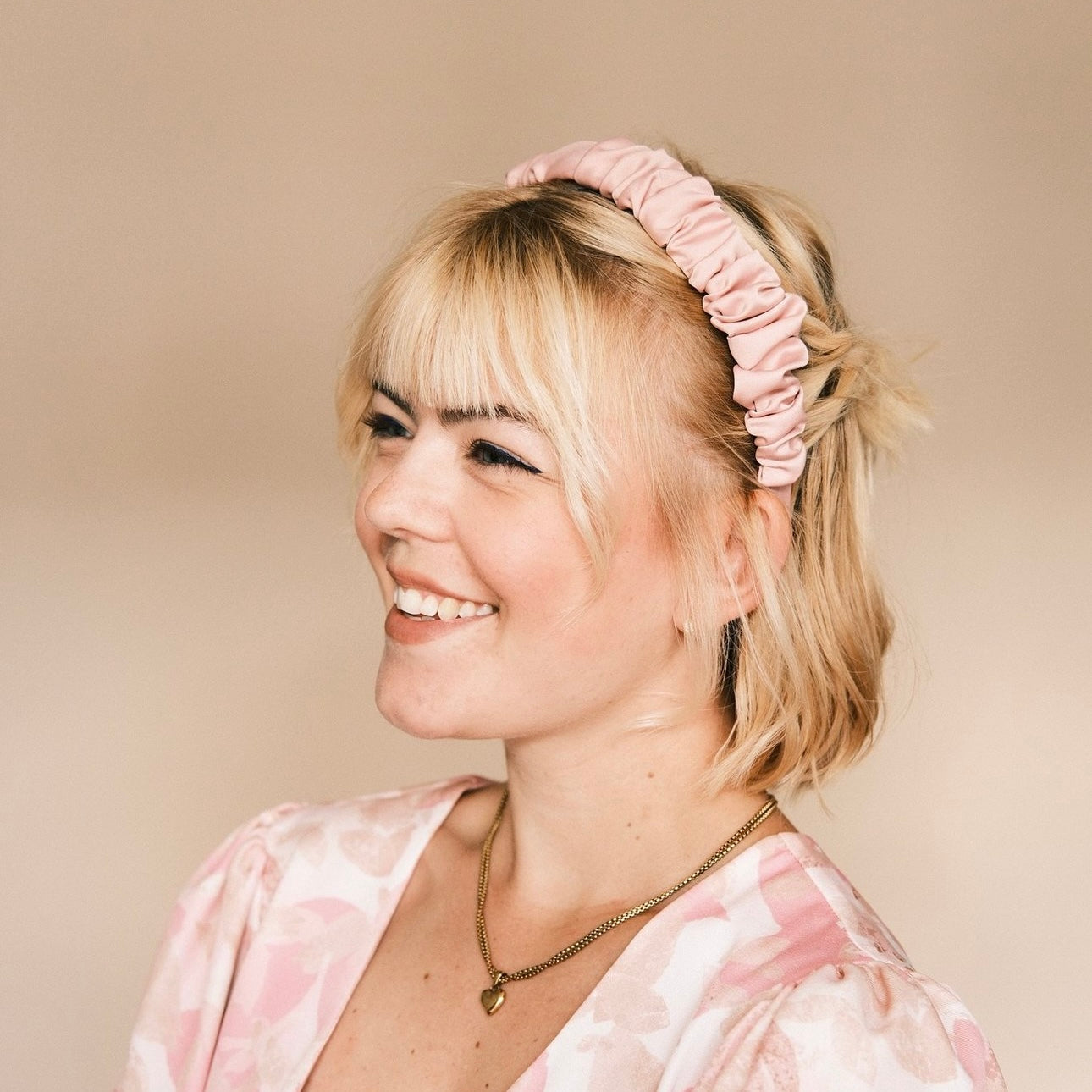 Ronja - Wedding Satin zart Rosa