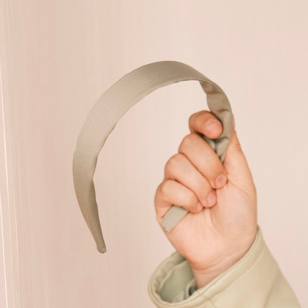 Anne Satin light Matcha