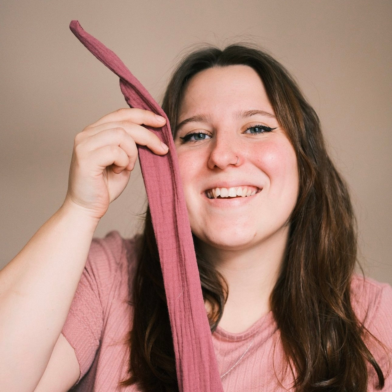 Drahthaarband Musselin Beere