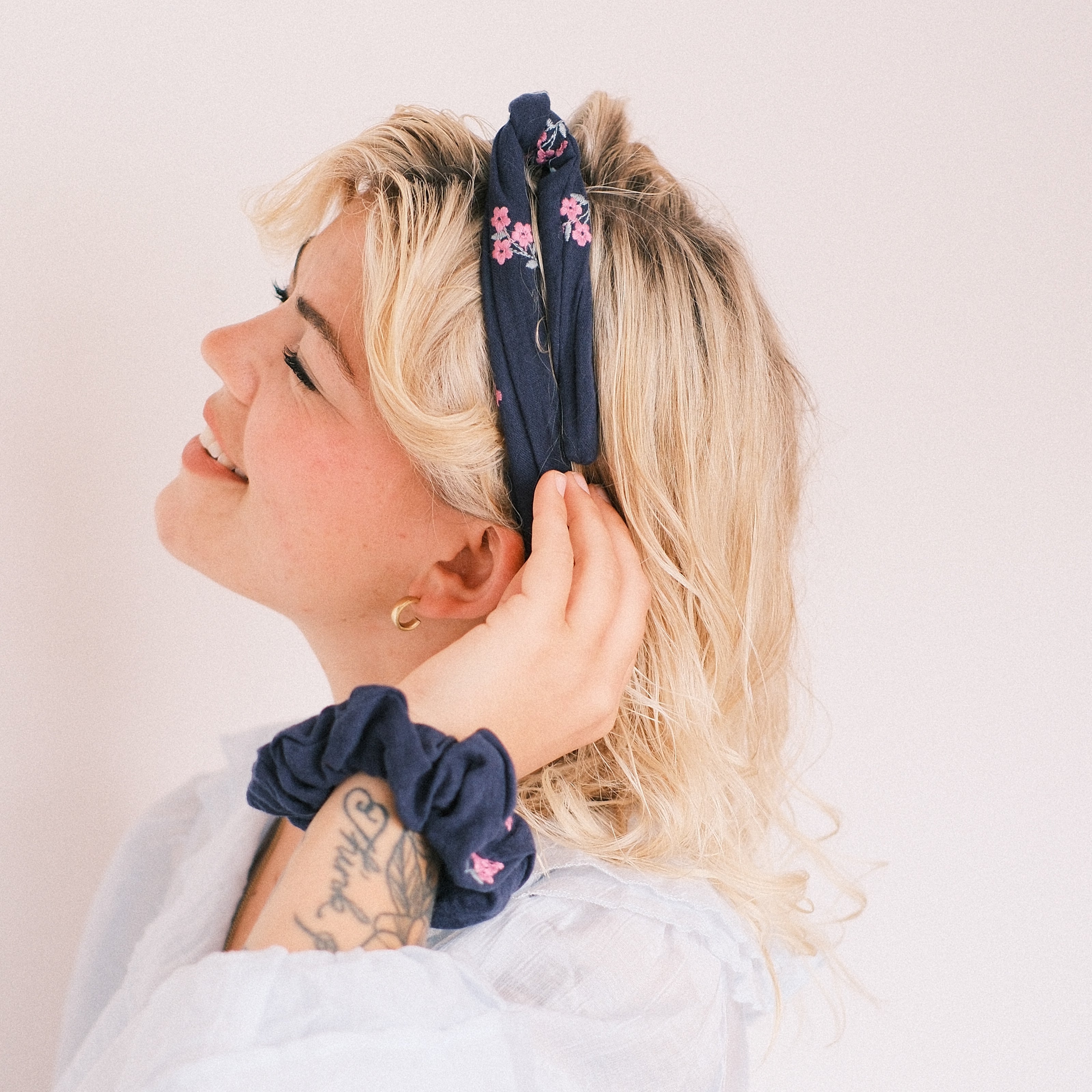 Drahthaarband schmal - Herzensblüte dunkel