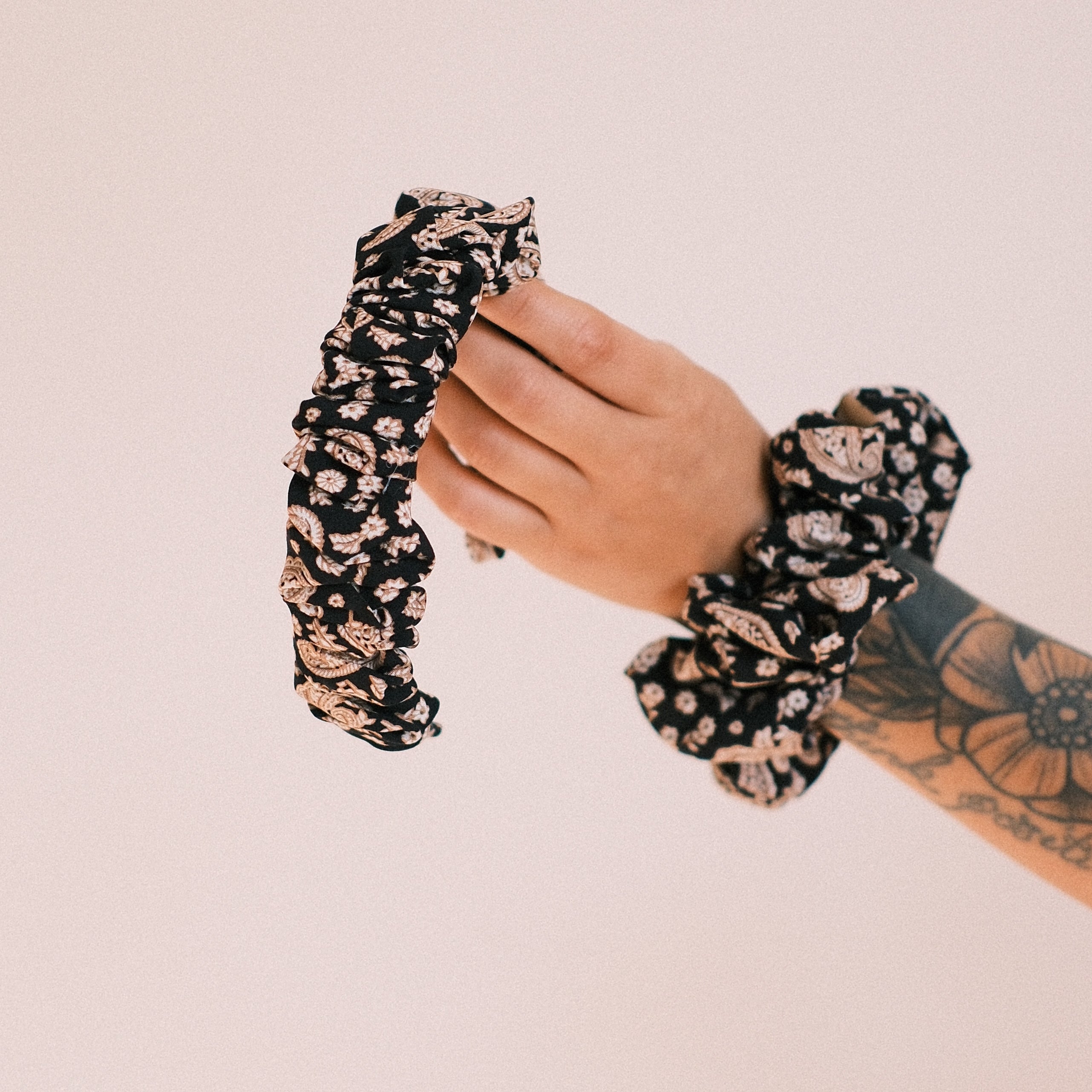 Ronja - Vintage Paisley Schwarz