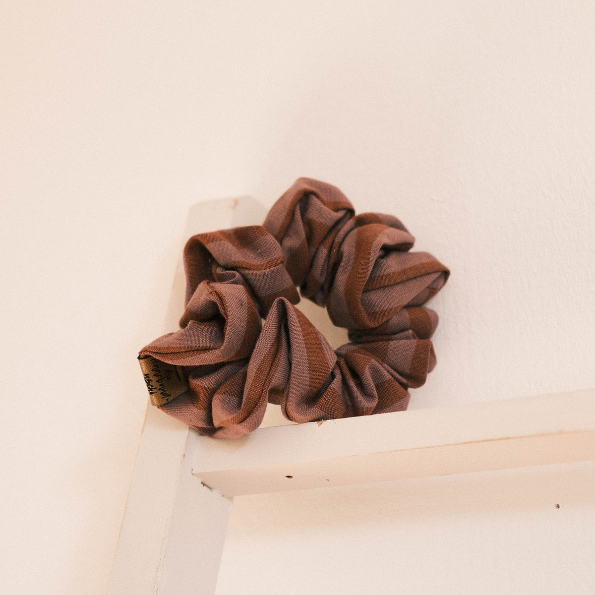 Scrunchie – Lilastreifen