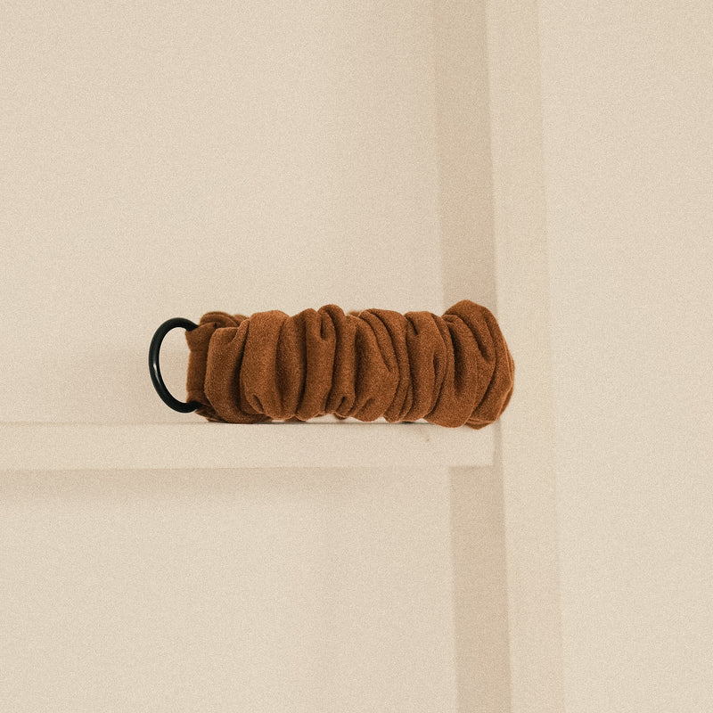 Handyscrunchie – Veganes Wildleder Cognac