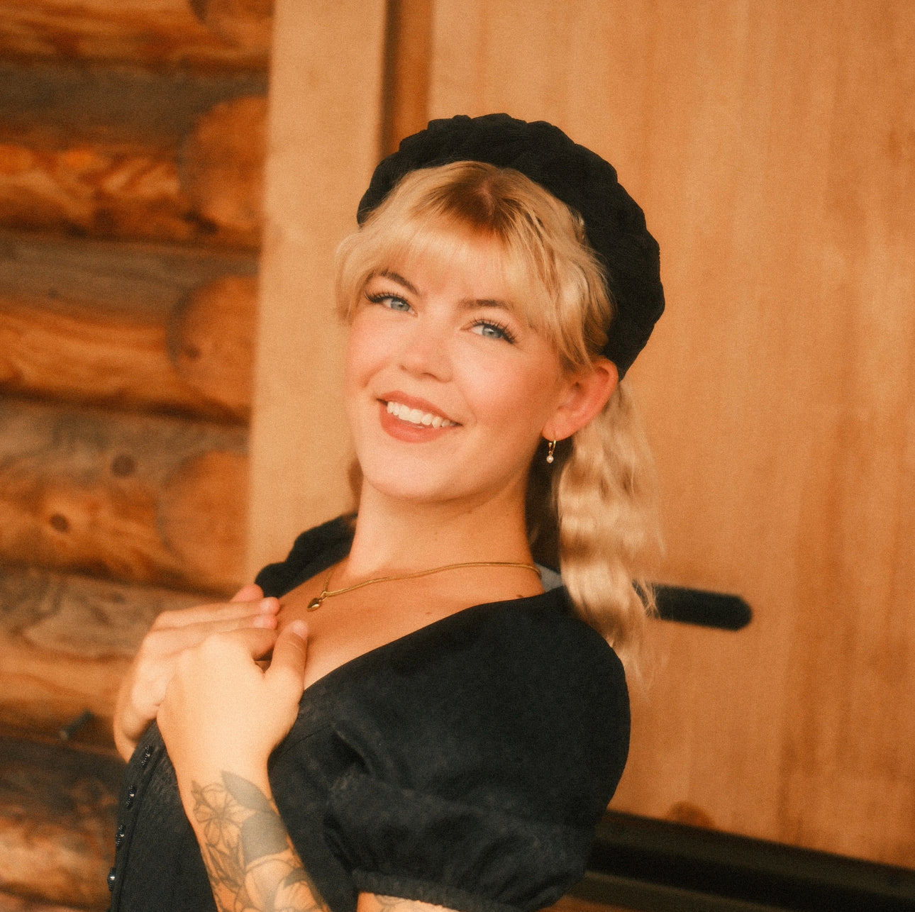 Hedda in breit  - Schwarz