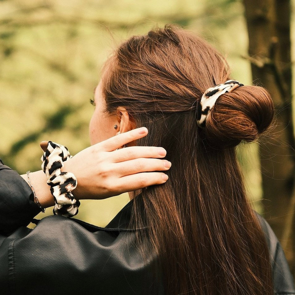 Scrunchie „Oh Leo“
