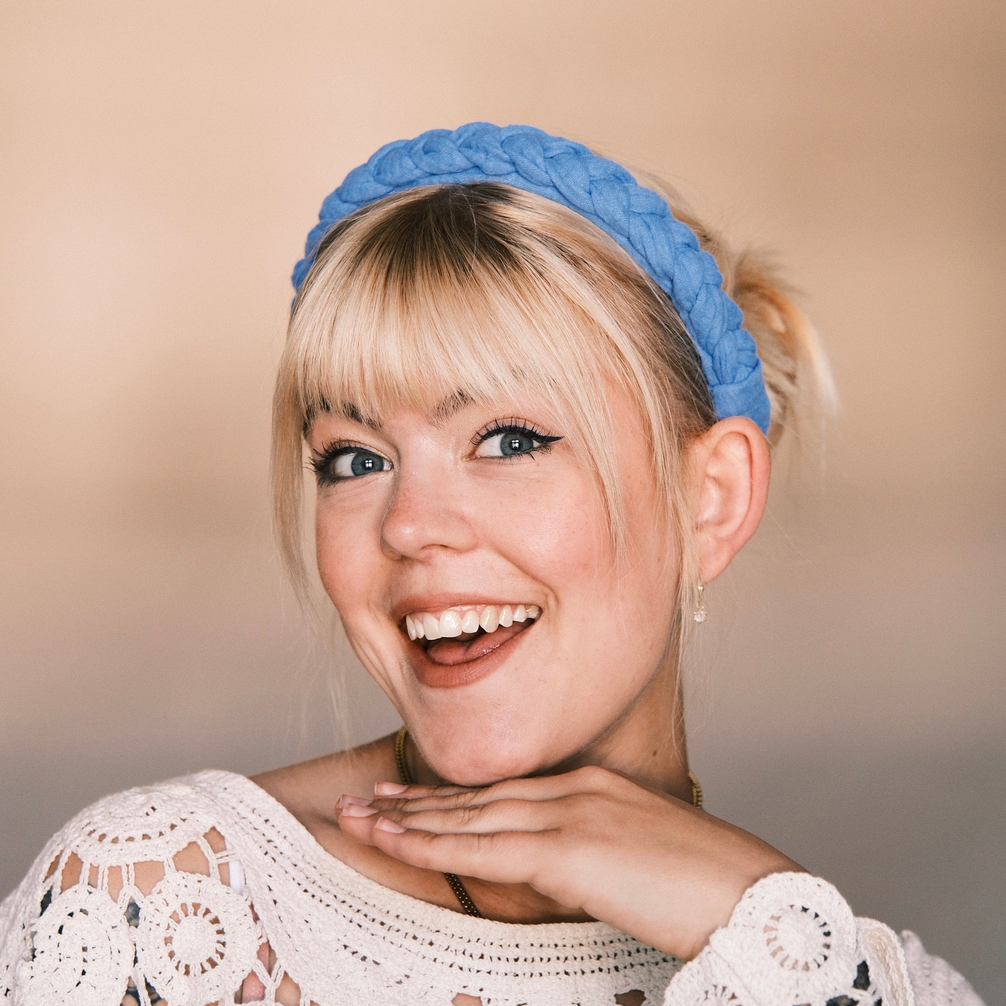 Carlotta - Strahlendblau