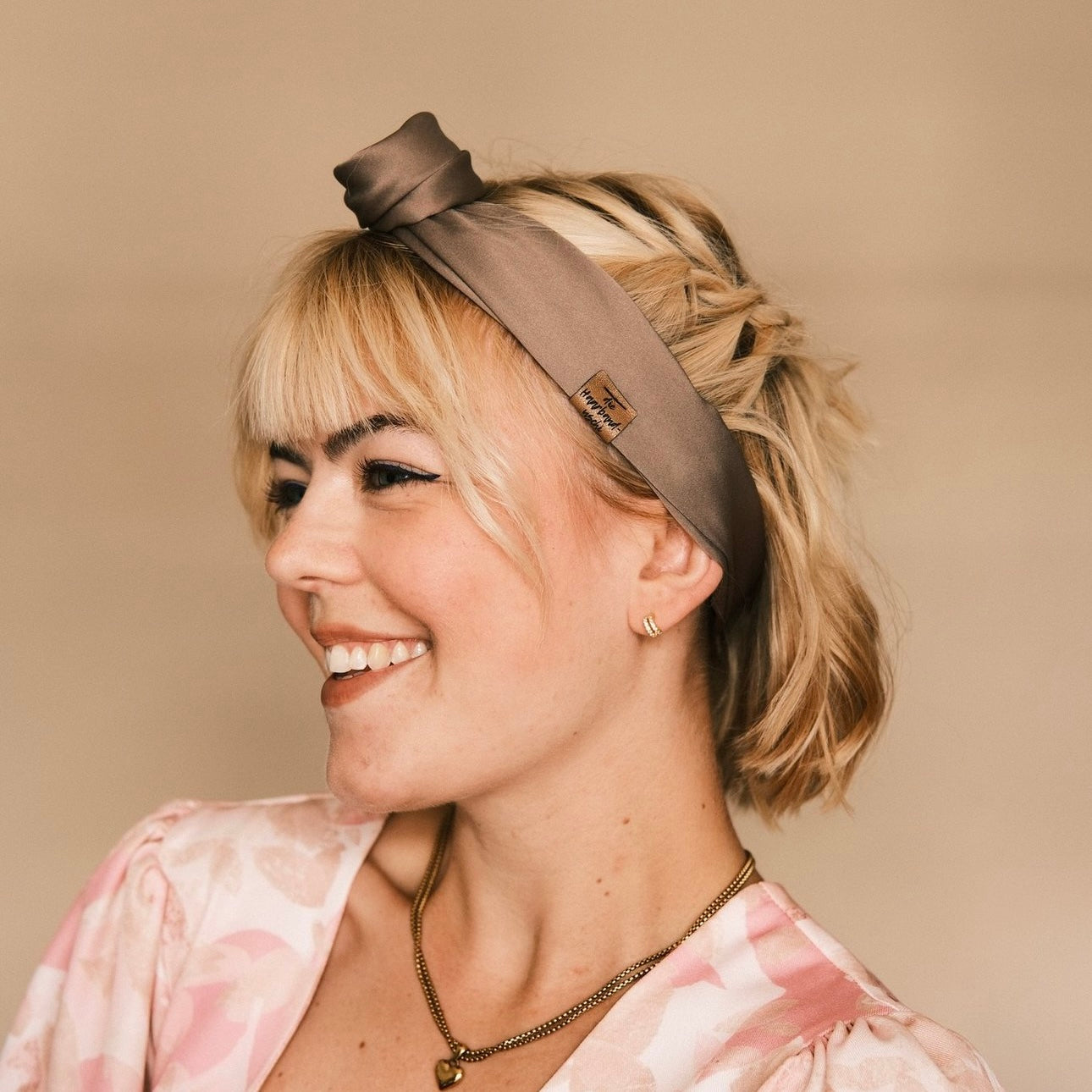 Drahthaarband Satin Braun