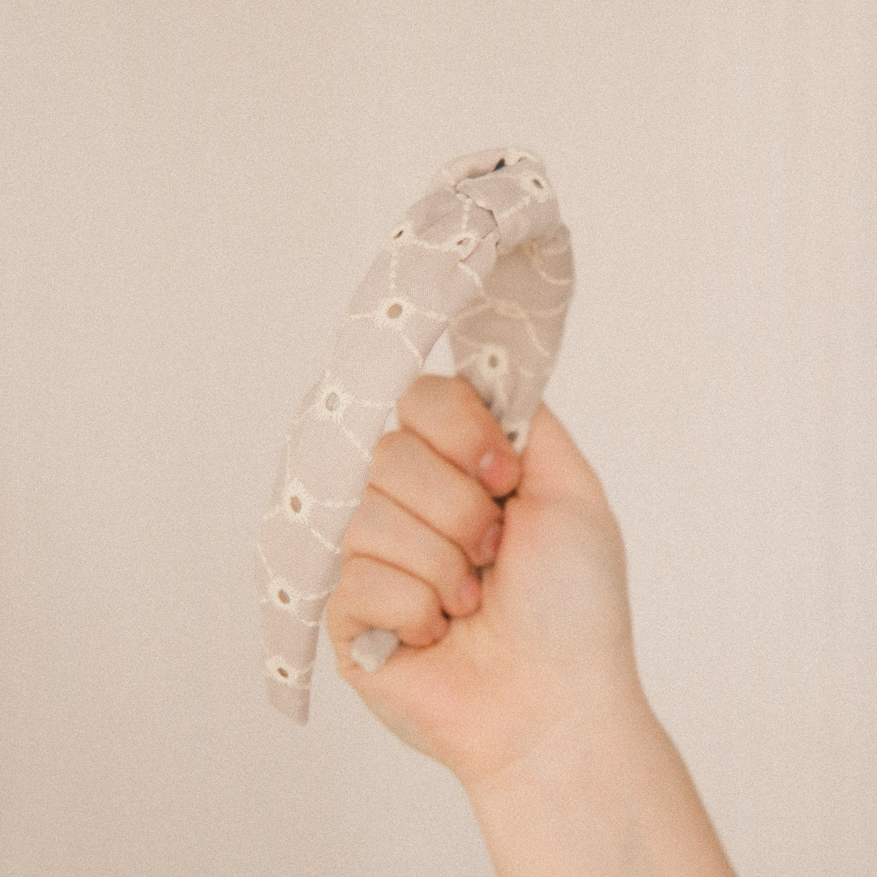 Lilly - Polka Stick Grau